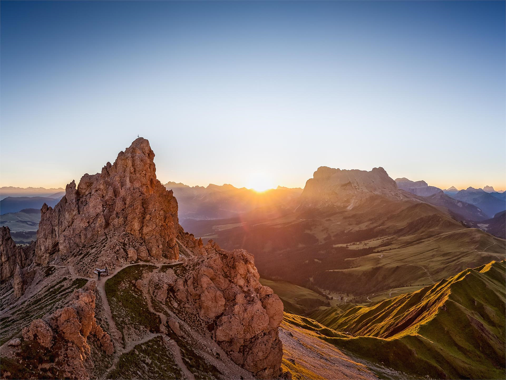 Escursione all’alba Forcella Denti di Terrarossa & prima colazione Alpe di Tires - Regione dolomitica Alpe di Siusi - #1 - suedtirol.info