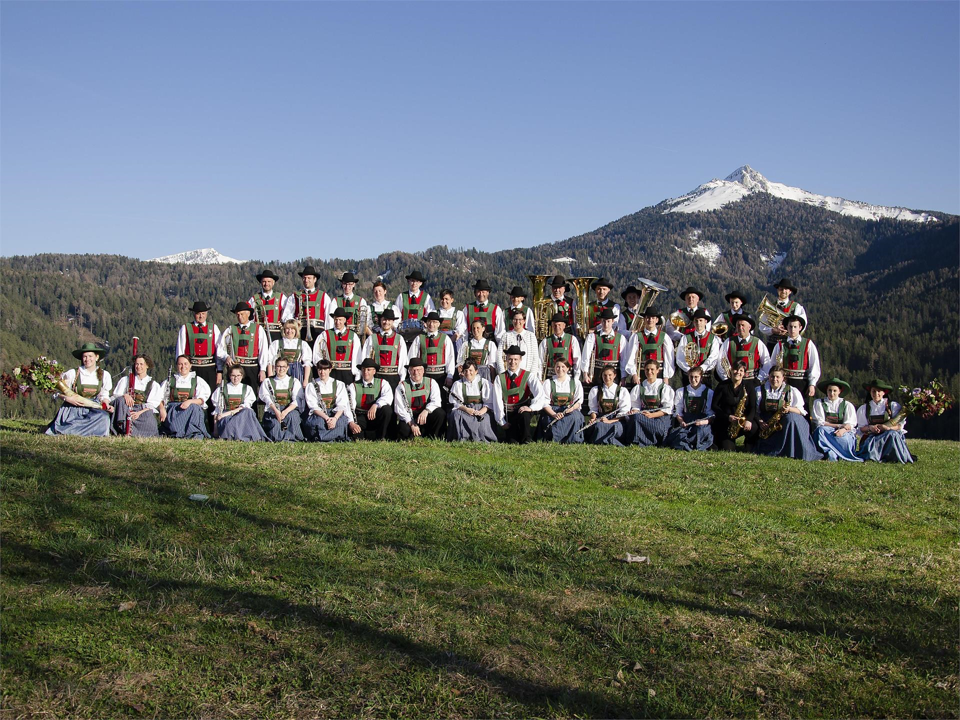 Sommerkonzert der Musikkapelle Petersberg - Dolomitenregion Eggental - #1 - suedtirol.info