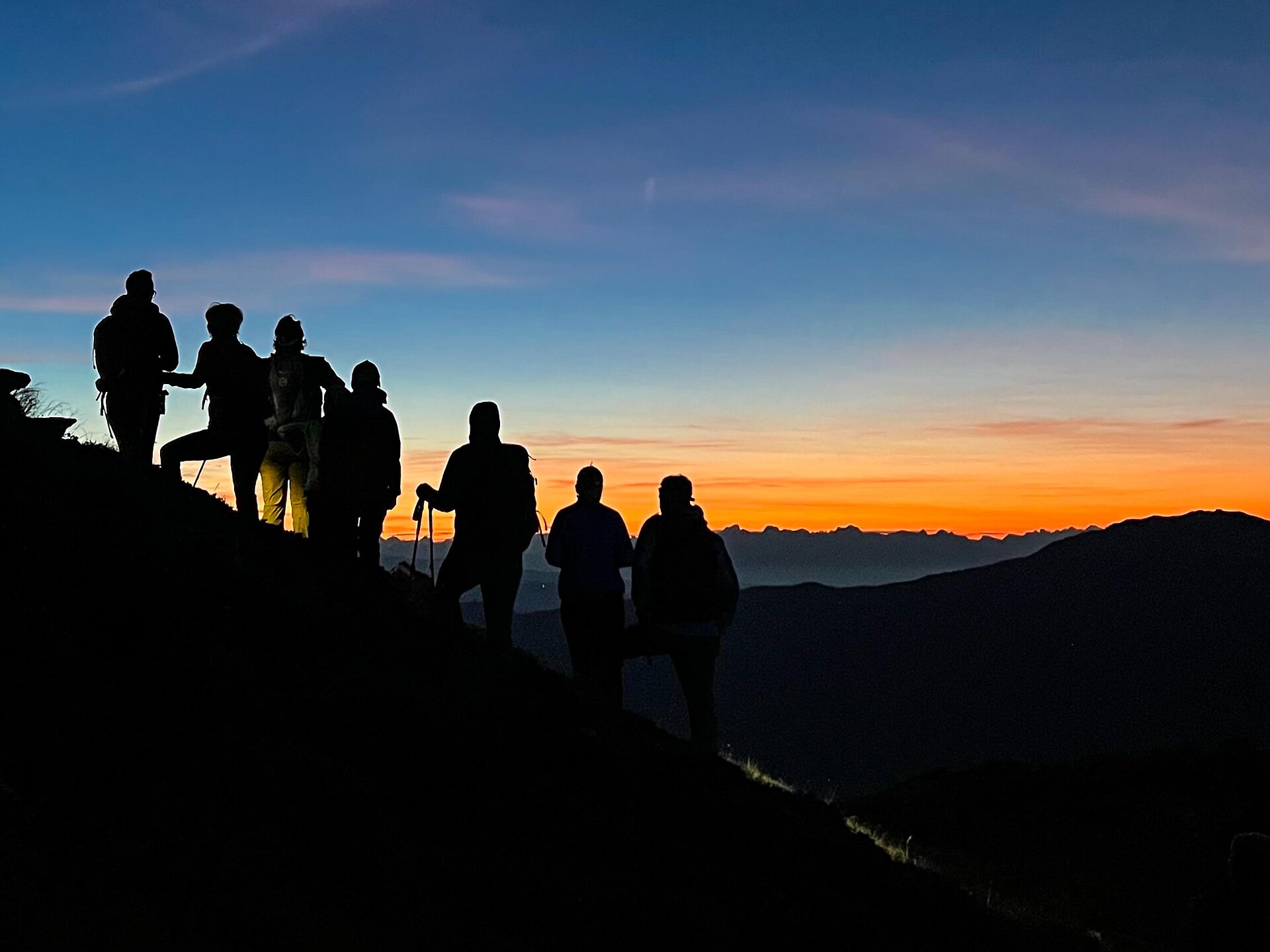 Sonnenaufgangswanderung zum Tscharser Wetterkreuz - Vinschgau - #3 - suedtirol.info