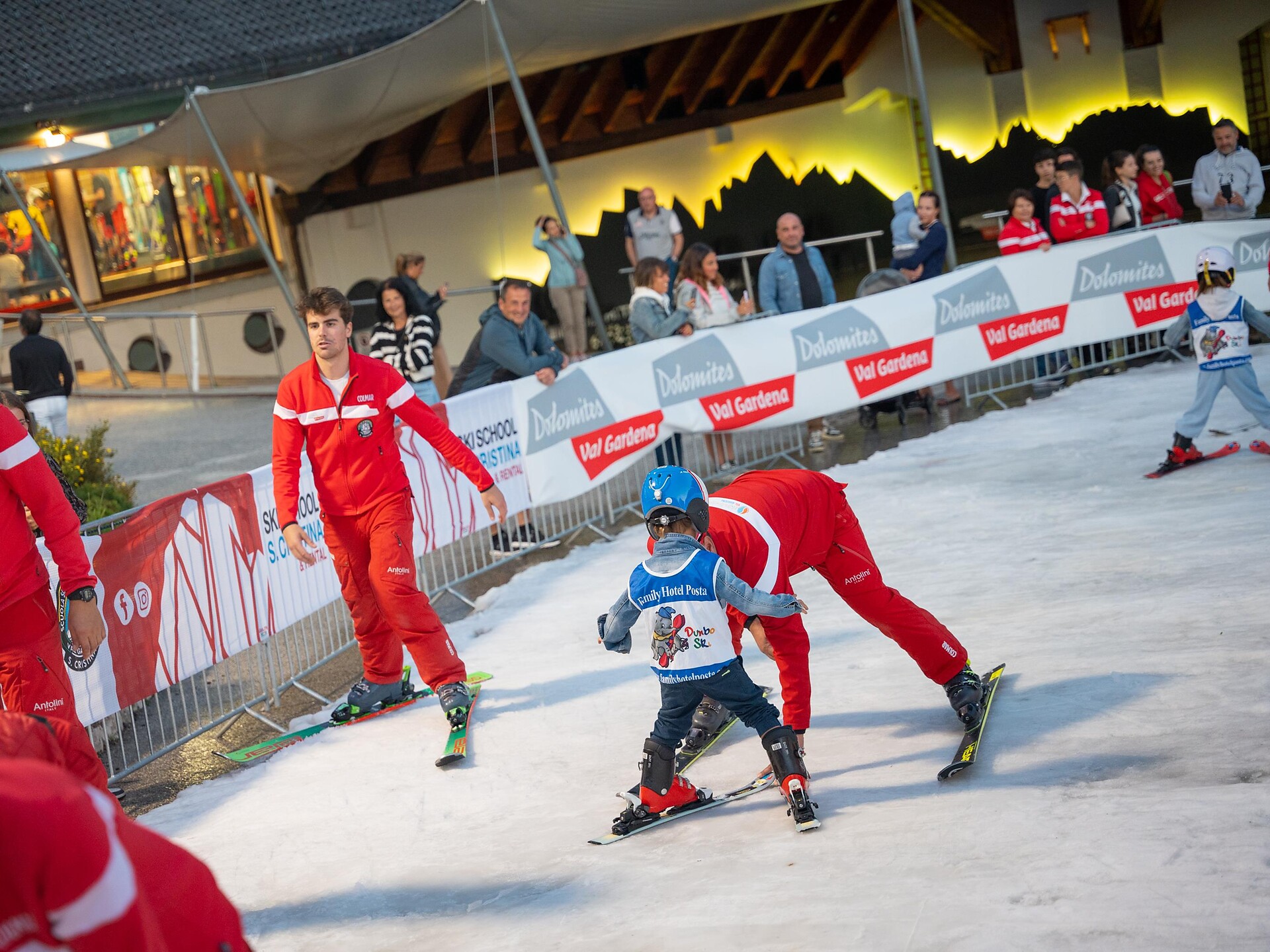 Snow festival with the Ski & Snowboard School S. Cristina S.Crestina Gherdëina/Santa Cristina Val Gardana 2 suedtirol.info