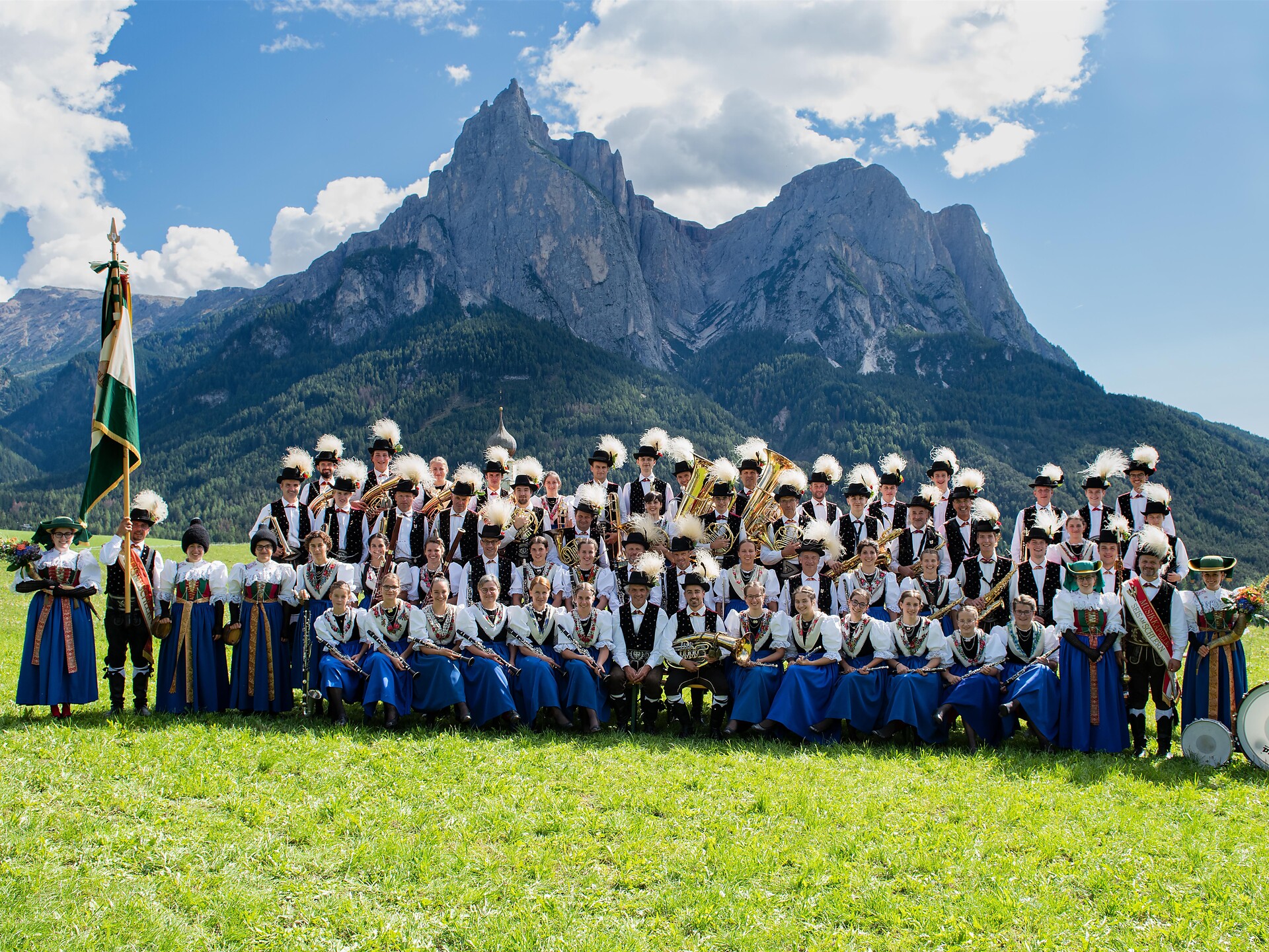 Sagra di Siusi: Concerto della banda locale di Siusi Castelrotto 1 suedtirol.info
