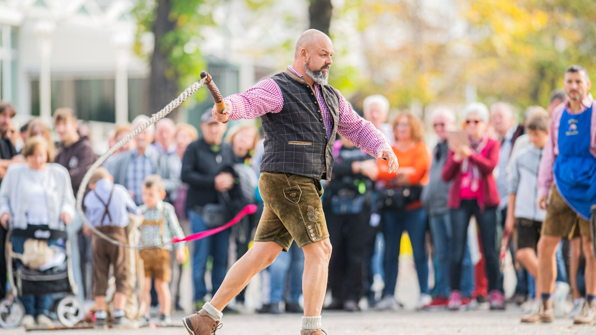 Summer festival of the Marling whip-crackers - Meran/Merano and environs - #3 - suedtirol.info
