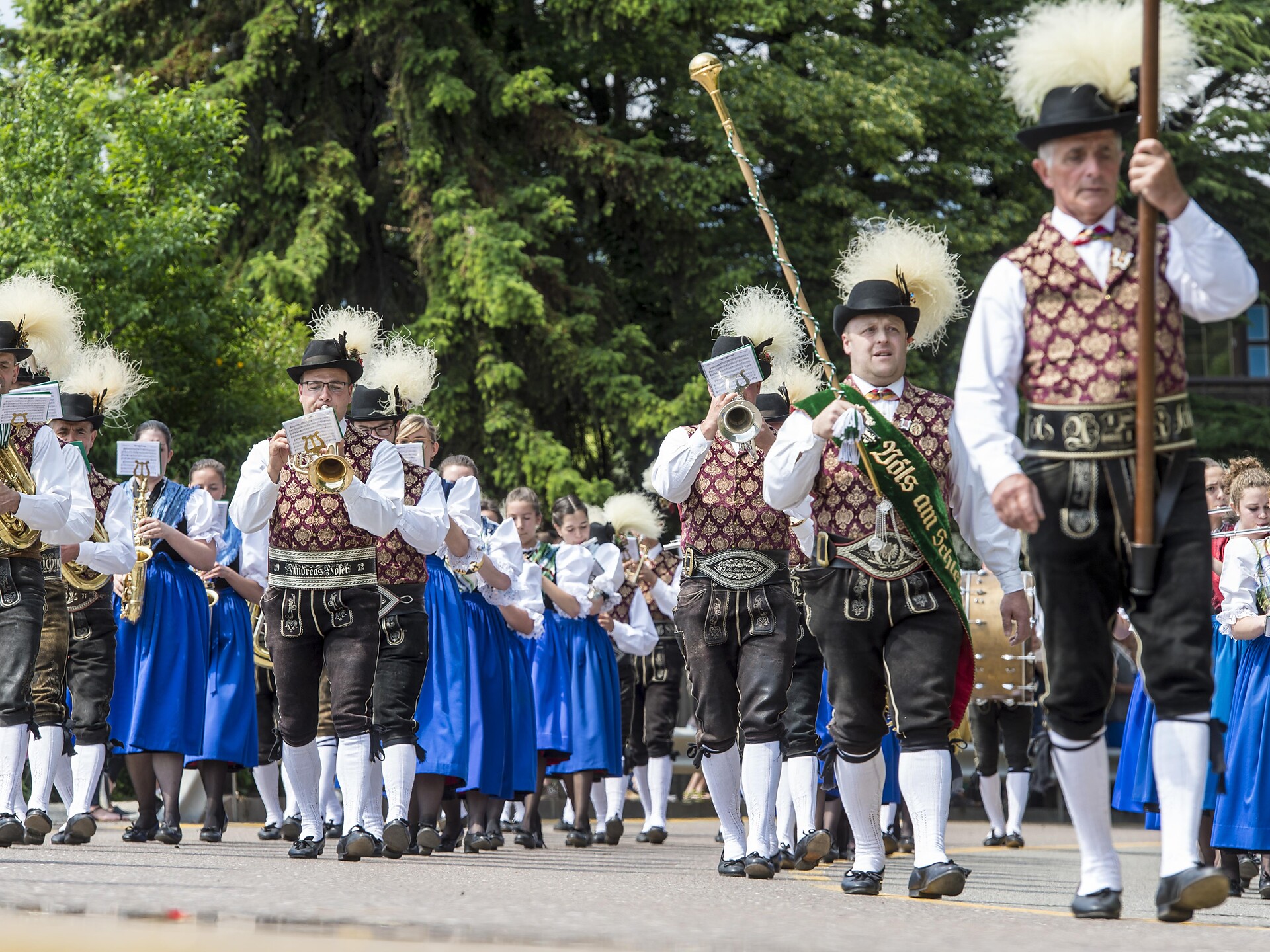 Festa notturna a Fiè Fiè allo Sciliar 1 suedtirol.info