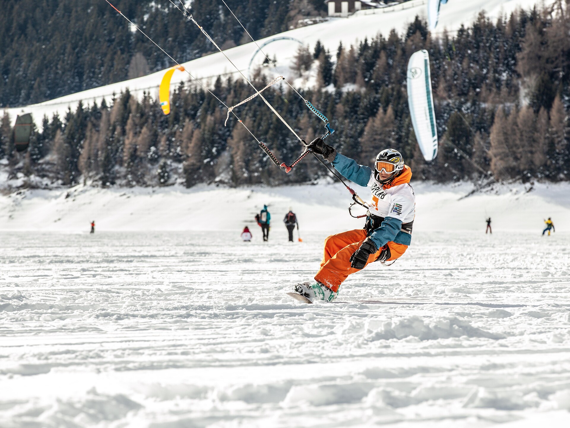 Snowkiting al lago di Resia - Val Venosta - #1 - suedtirol.info