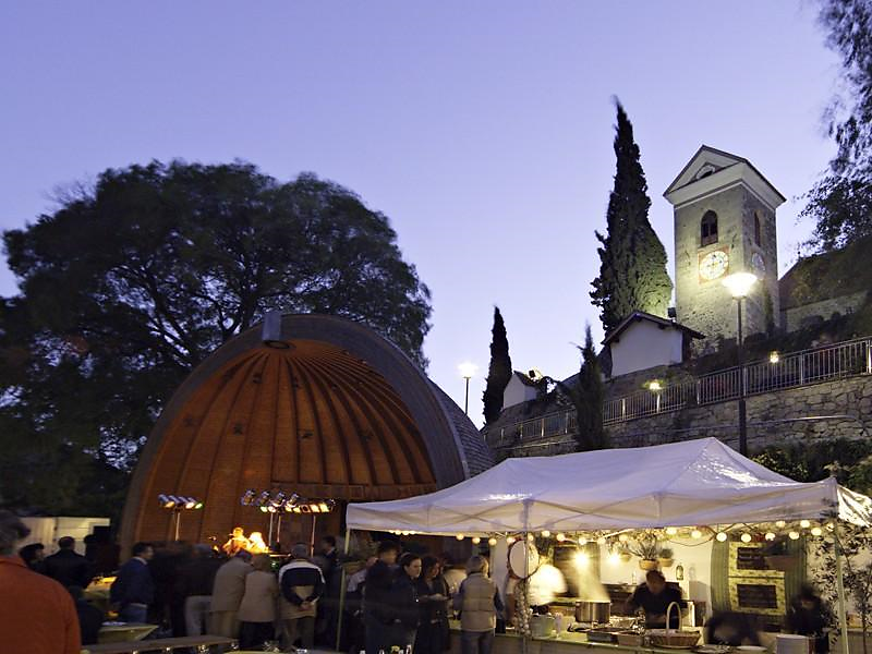 Serata d'estate il gruppo "Die VolksPartie" a Schenna - Merano e dintorni - #2 - suedtirol.info