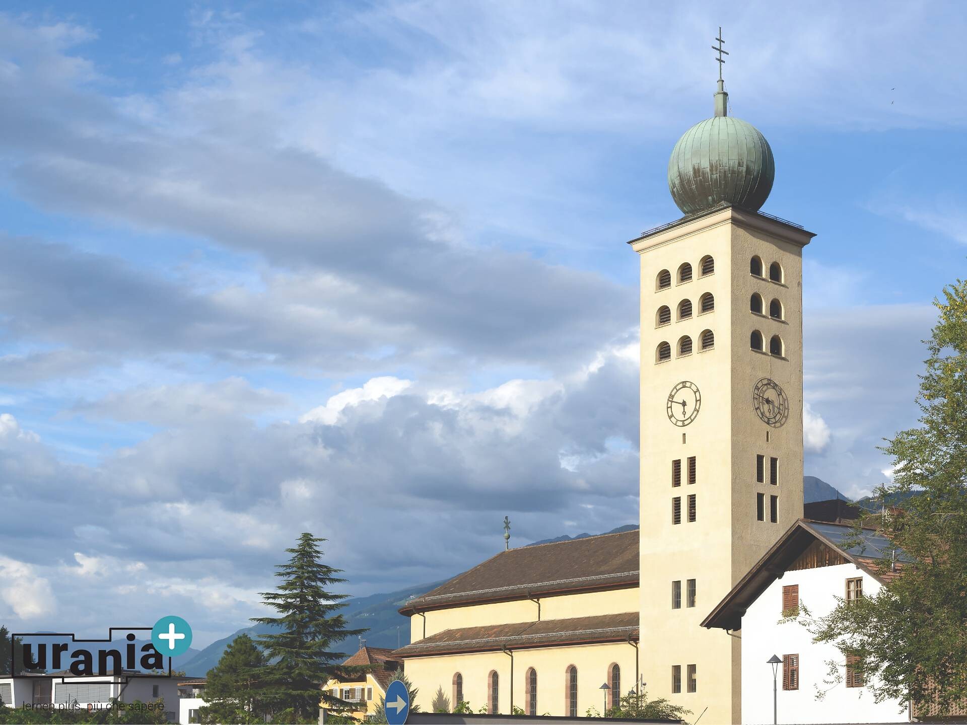 Sinigo – Quartiere progettato sulla tavola da disegno: Passeggiata architettoni Merano 1 suedtirol.info