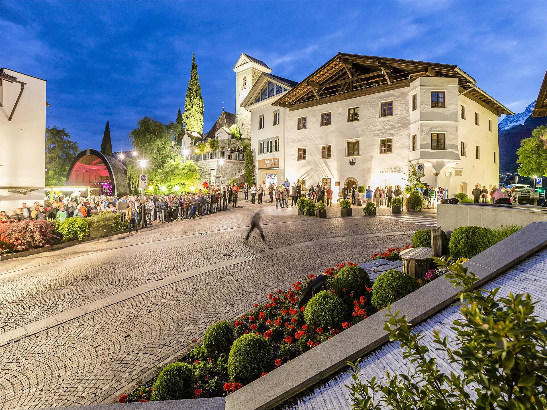 Sommerabend mit "Mille Lire" in Schenna Schenna 2 suedtirol.info