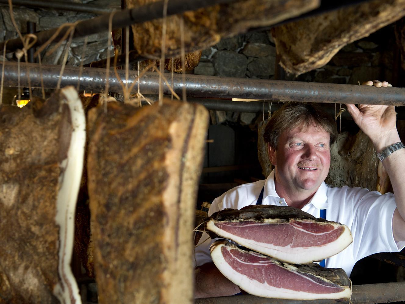 Speck, Wein & Oliven Partschins 1 suedtirol.info