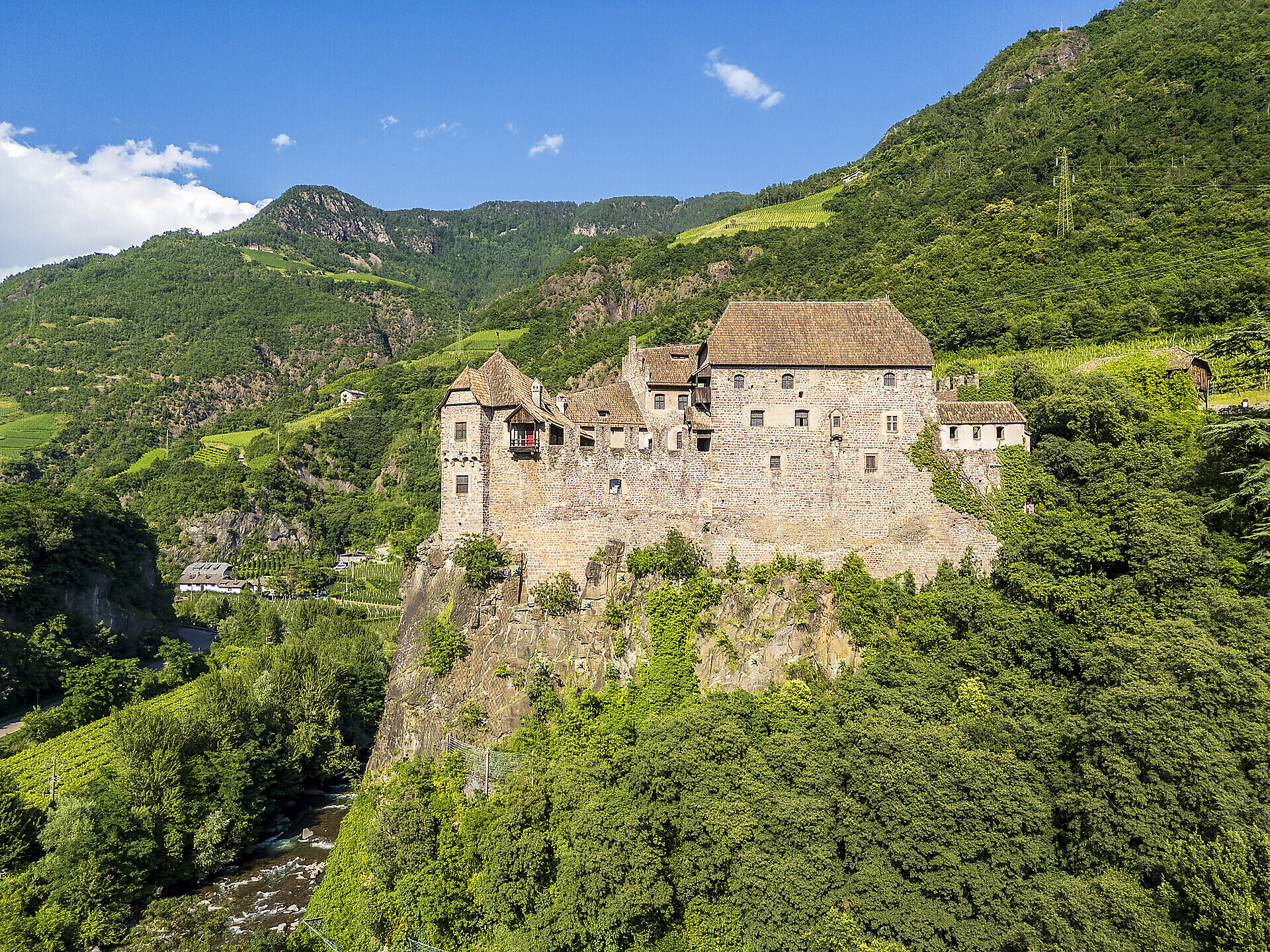 Schloss Runkelstein - KARIN NAKAGAWA IN CONCERT - Bozen und Umgebung - #1 - suedtirol.info