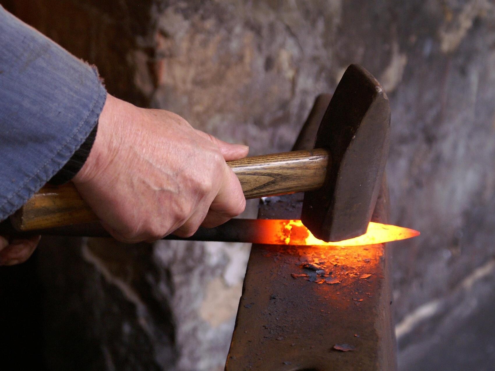Schmiedevorführung – altes Handwerk neu erleben - Dolomitenregion Kronplatz - #1 - suedtirol.info