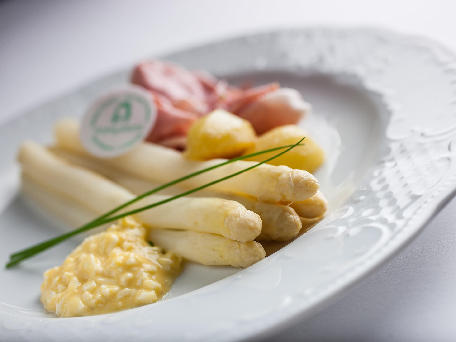 Asparagus season in Terlan Terlan/Terlano 1 suedtirol.info