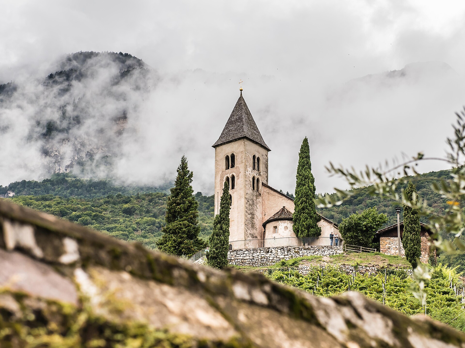 Tage der Romanik: Führung in der Kirche St. Jakob in Kastelaz - Südtiroler Weinstraße - #1 - suedtirol.info