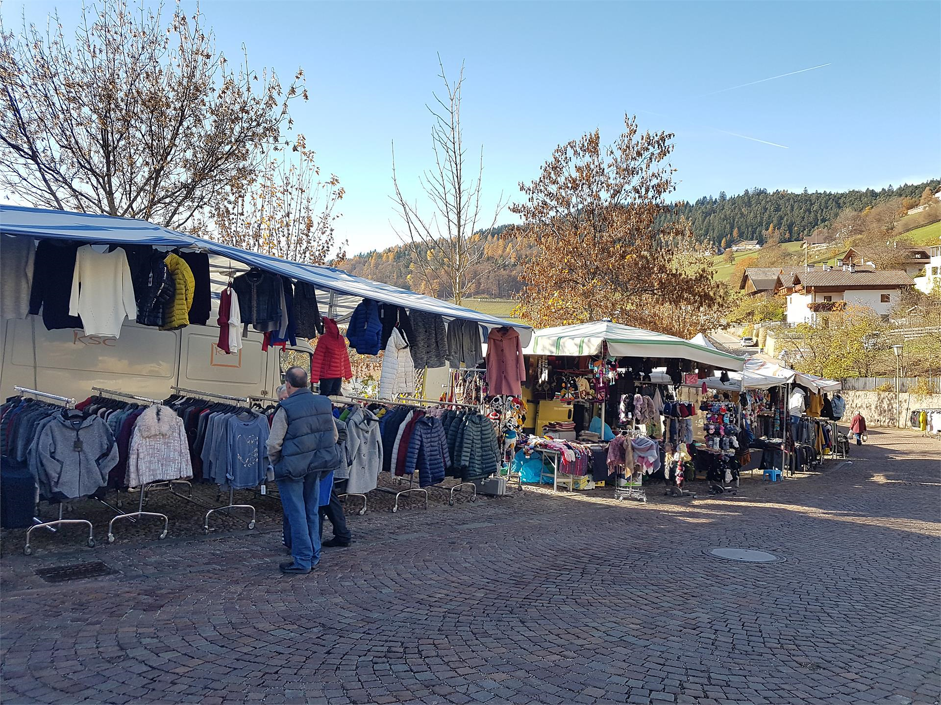 Mercato tradizionale di Meltina - Bolzano e dintorni - #3 - suedtirol.info
