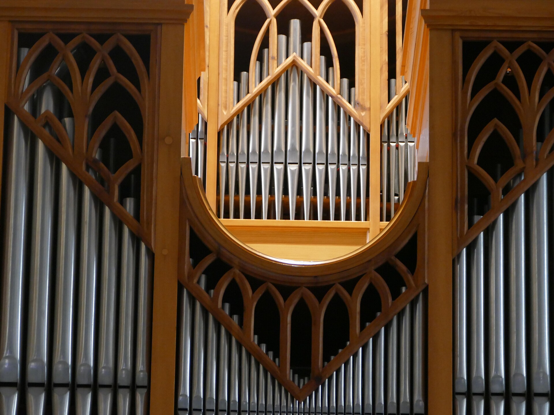 Timeless Sounds of Eggental - Concerto d'organo e orchestra a Nova Ponente - Regione dolomitica Val d'Ega - #2 - suedtirol.info