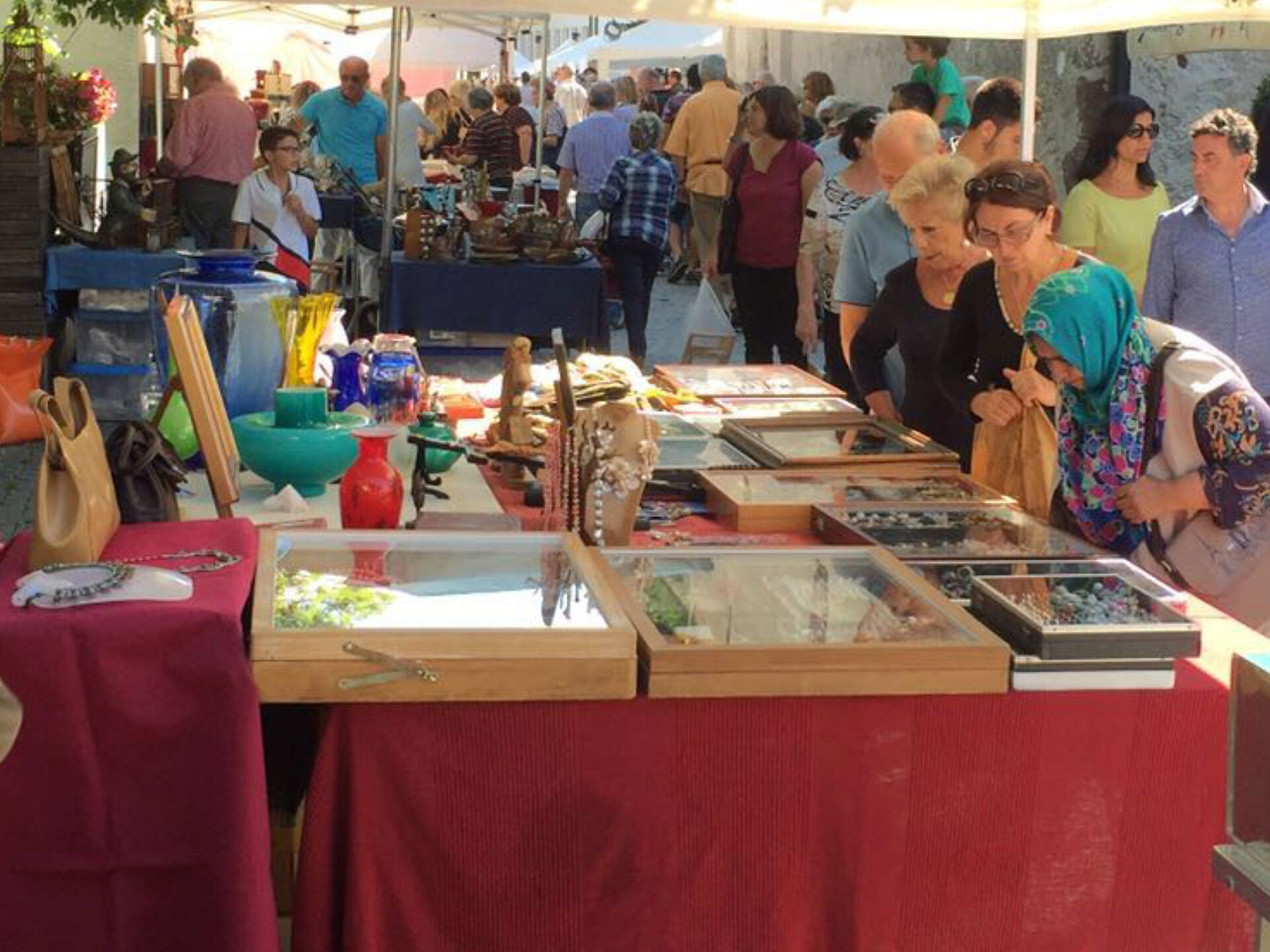 Mercatino delle pulci del Raffeiner Orchideenwelt - Merano e dintorni - #1 - suedtirol.info