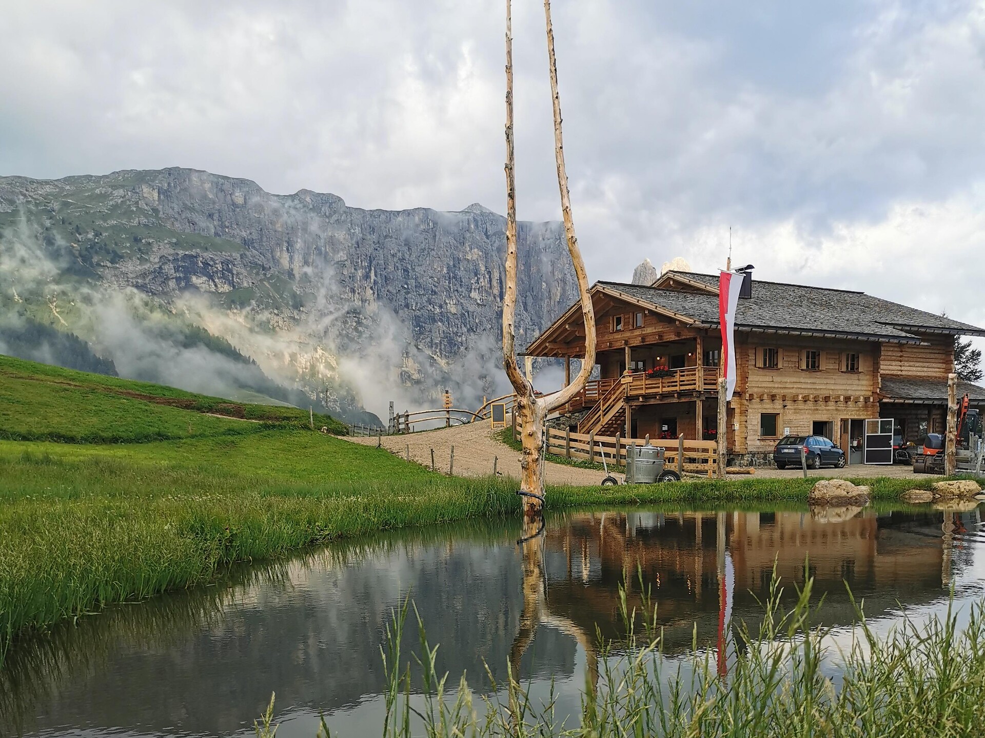 Serata di ballo tradizionale alla malga Gstatsch - Regione dolomitica Alpe di Siusi - #1 - suedtirol.info