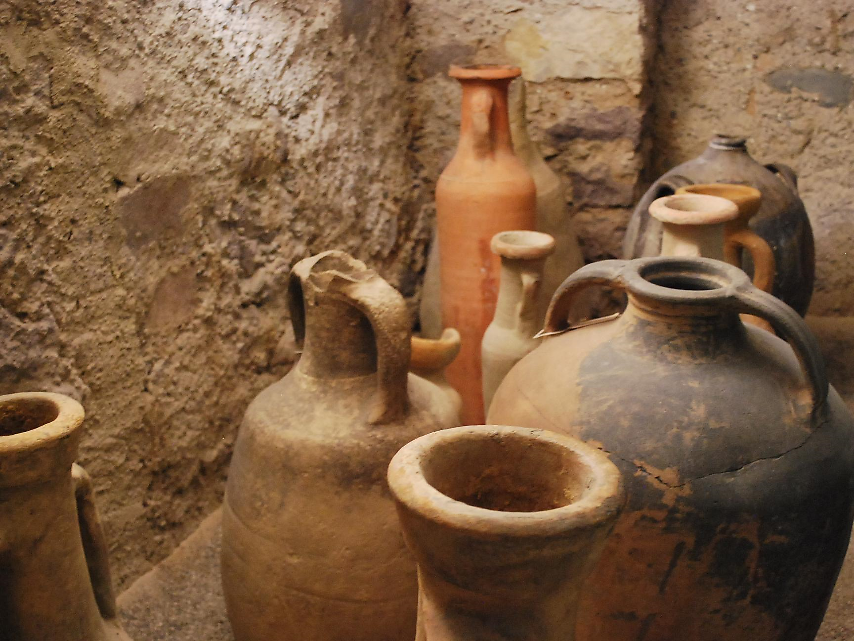 Pottery workshop (for children 6 years old and up) 2025 Kaltern an der Weinstraße/Caldaro sulla Strada del Vino 2 suedtirol.info