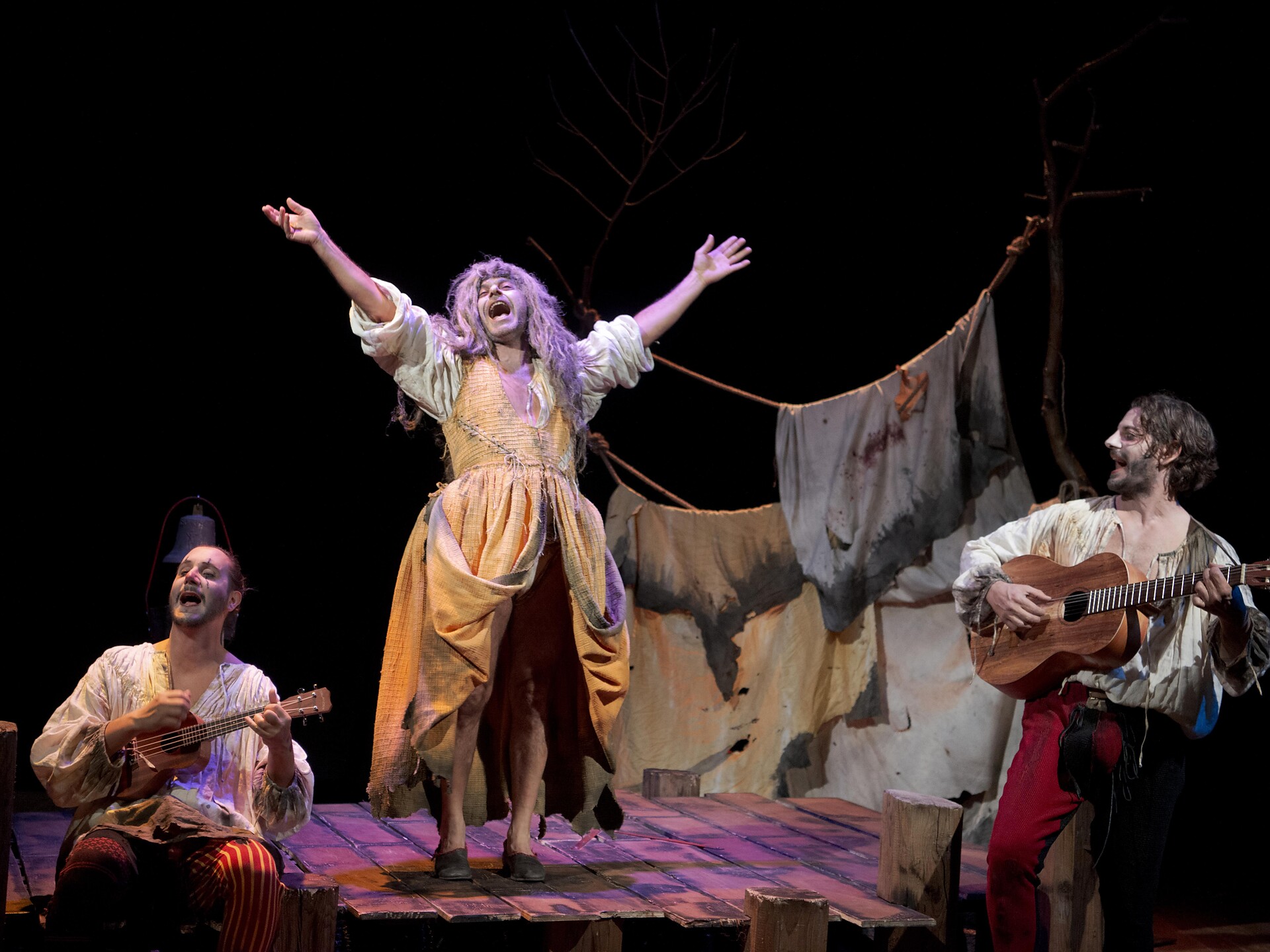 Teatro Stabile di Bolzano: "Buffoni all’inferno" - Vipiteno e dintorni - #1 - suedtirol.info