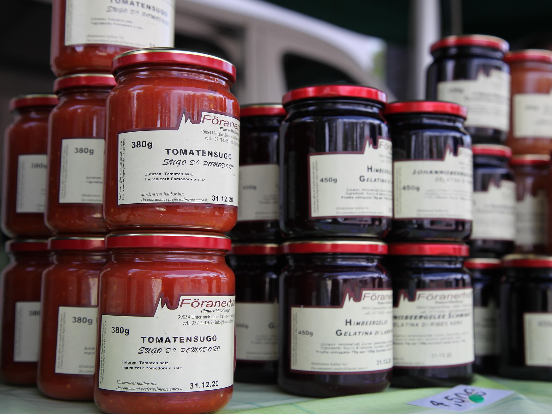 Verkaufsstand mit bäuerlichen Produkten in Oberbozen Ritten 3 suedtirol.info