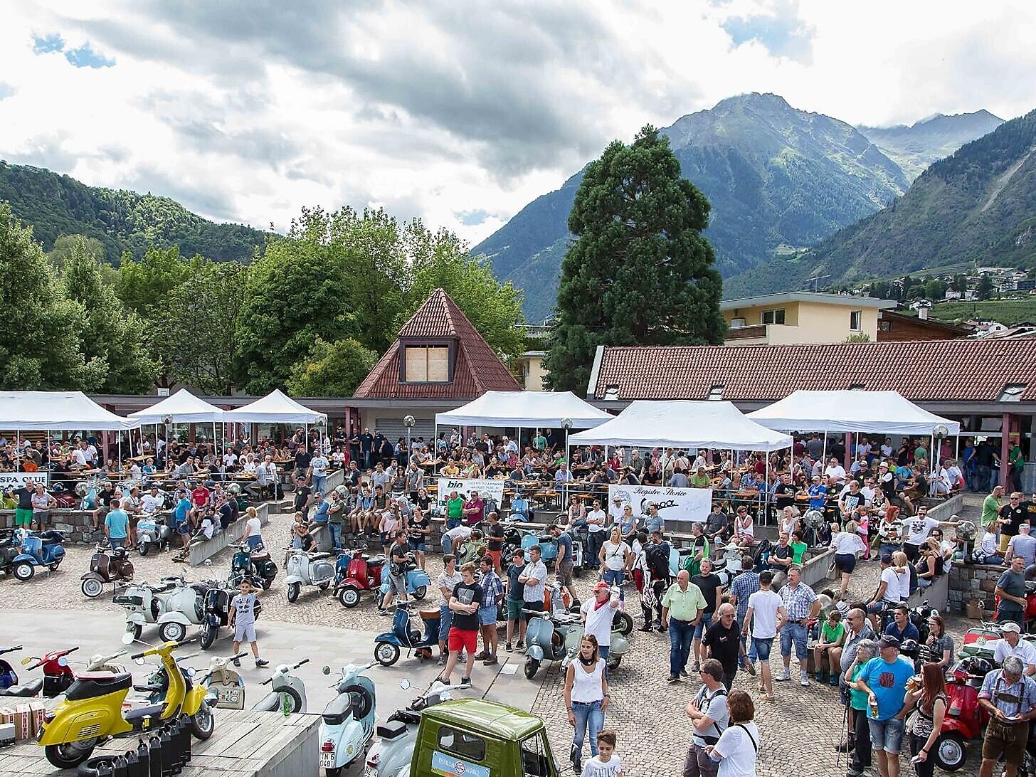 Vespa Raduno Lagundo - Merano e dintorni - #1 - suedtirol.info