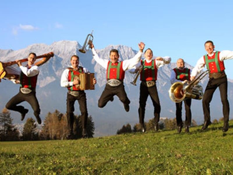 Musica popolare - Strada del Vino - #1 - suedtirol.info