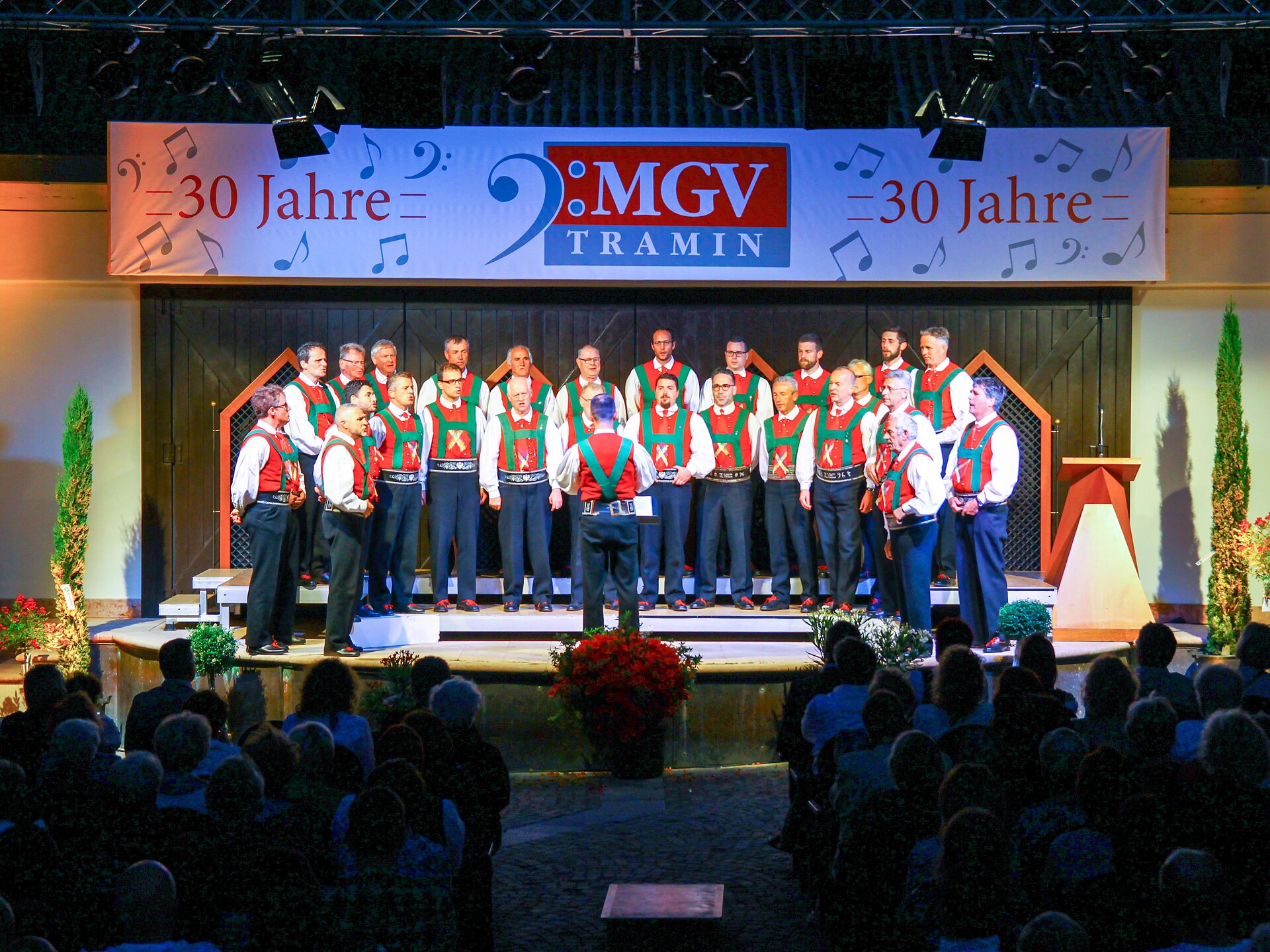 Folk music evening of the MGV Tramin Tramin an der Weinstraße/Termeno sulla Strada del Vino 1 suedtirol.info