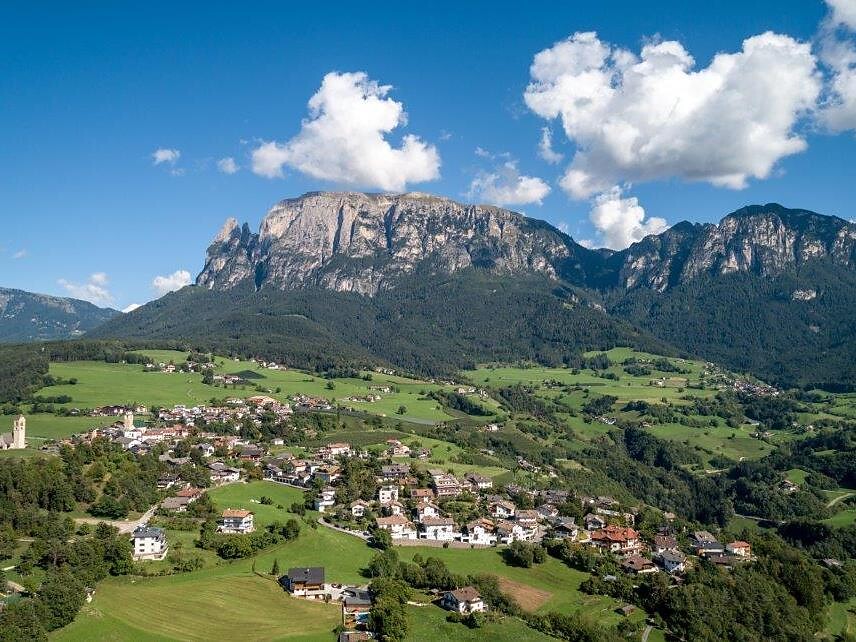 Patronal day: Holy mass, procession, pageant and feast Völs am Schlern/Fiè allo Sciliar 1 suedtirol.info