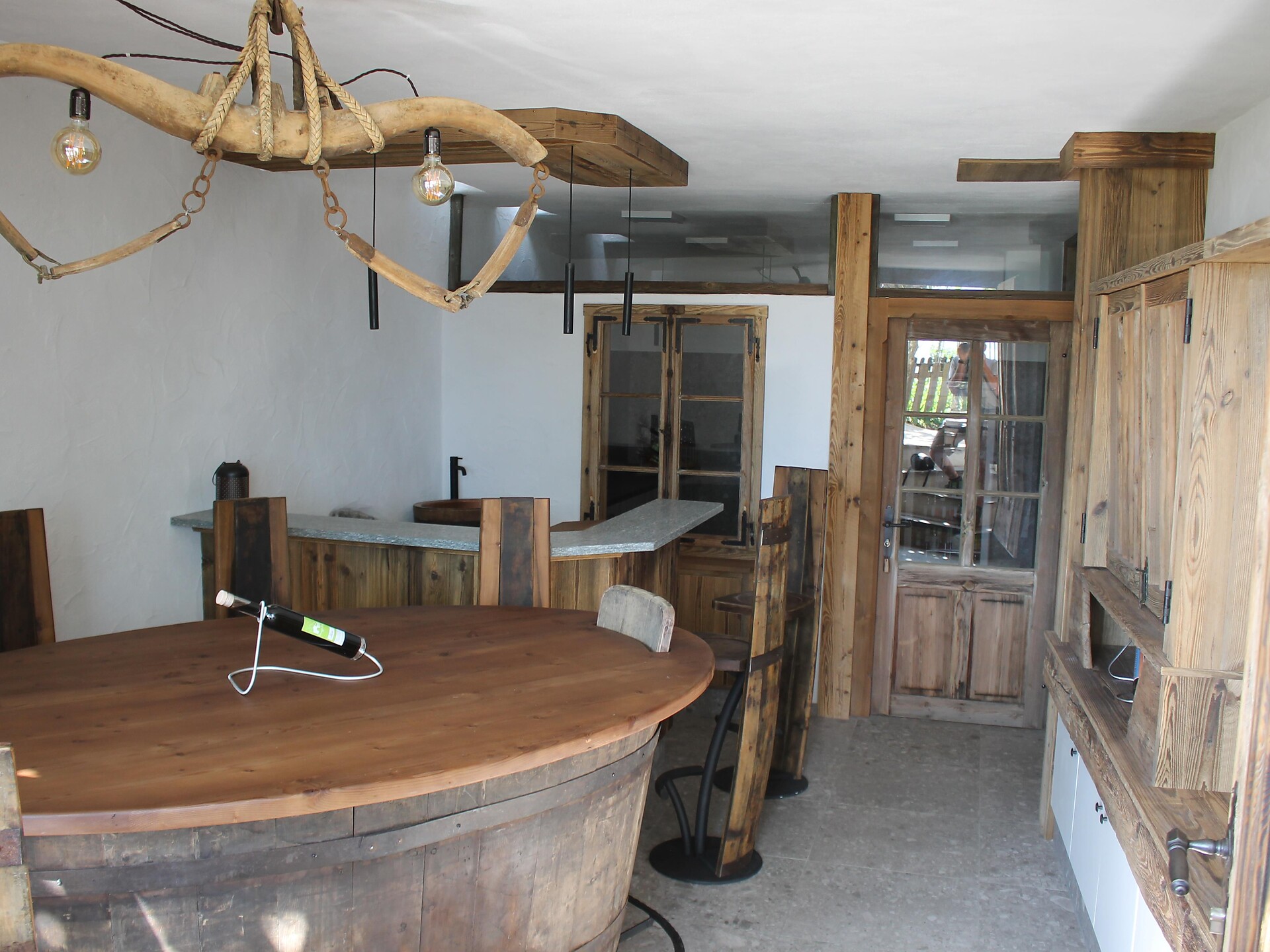 Verkostung fruchtiger und aromatischer Liköre beim Bruggerhof Marling 3 suedtirol.info