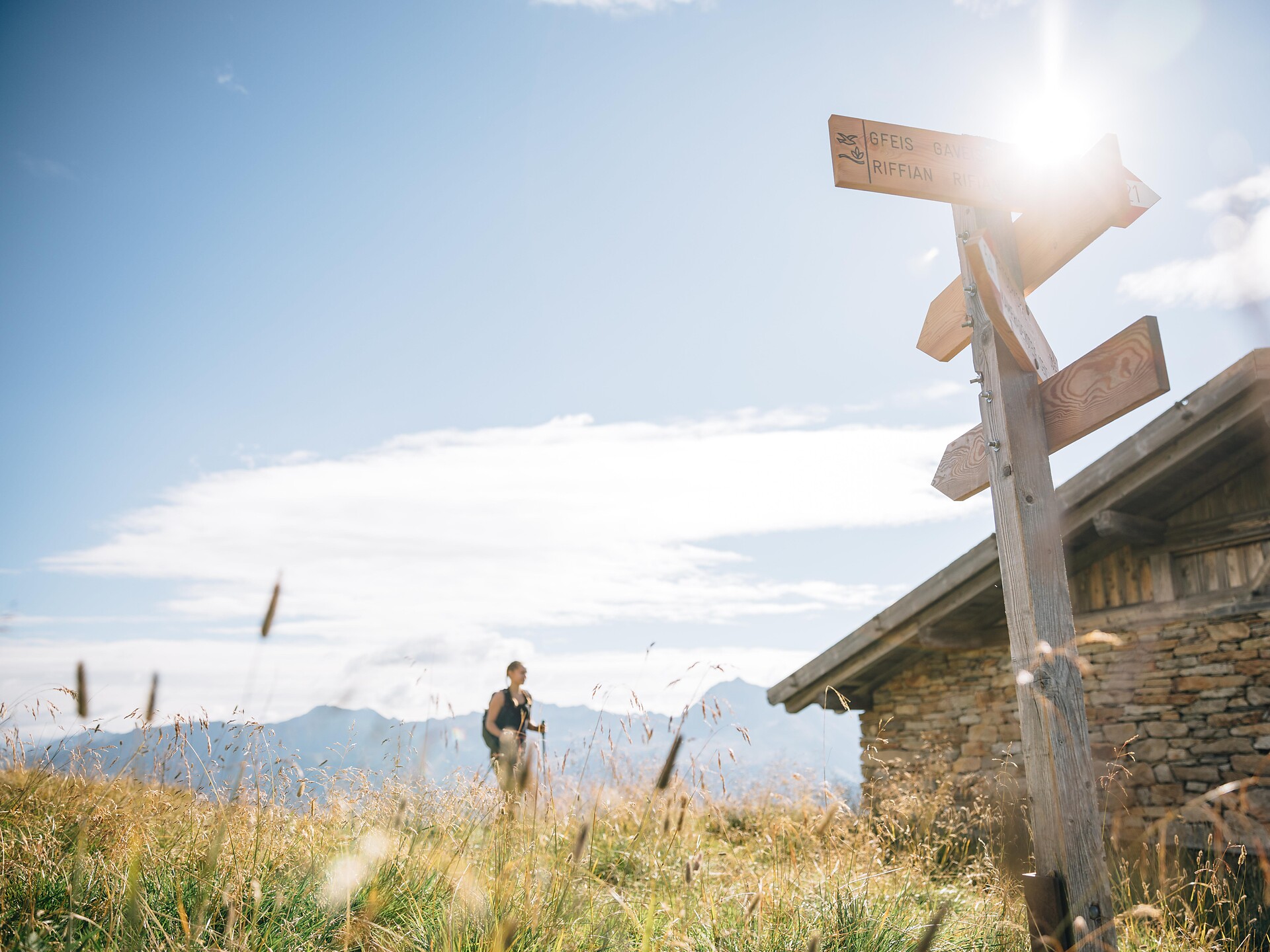 From Vernuer/Vernurio to the rustic mountain hut Obisellalm Riffian/Rifiano 3 suedtirol.info