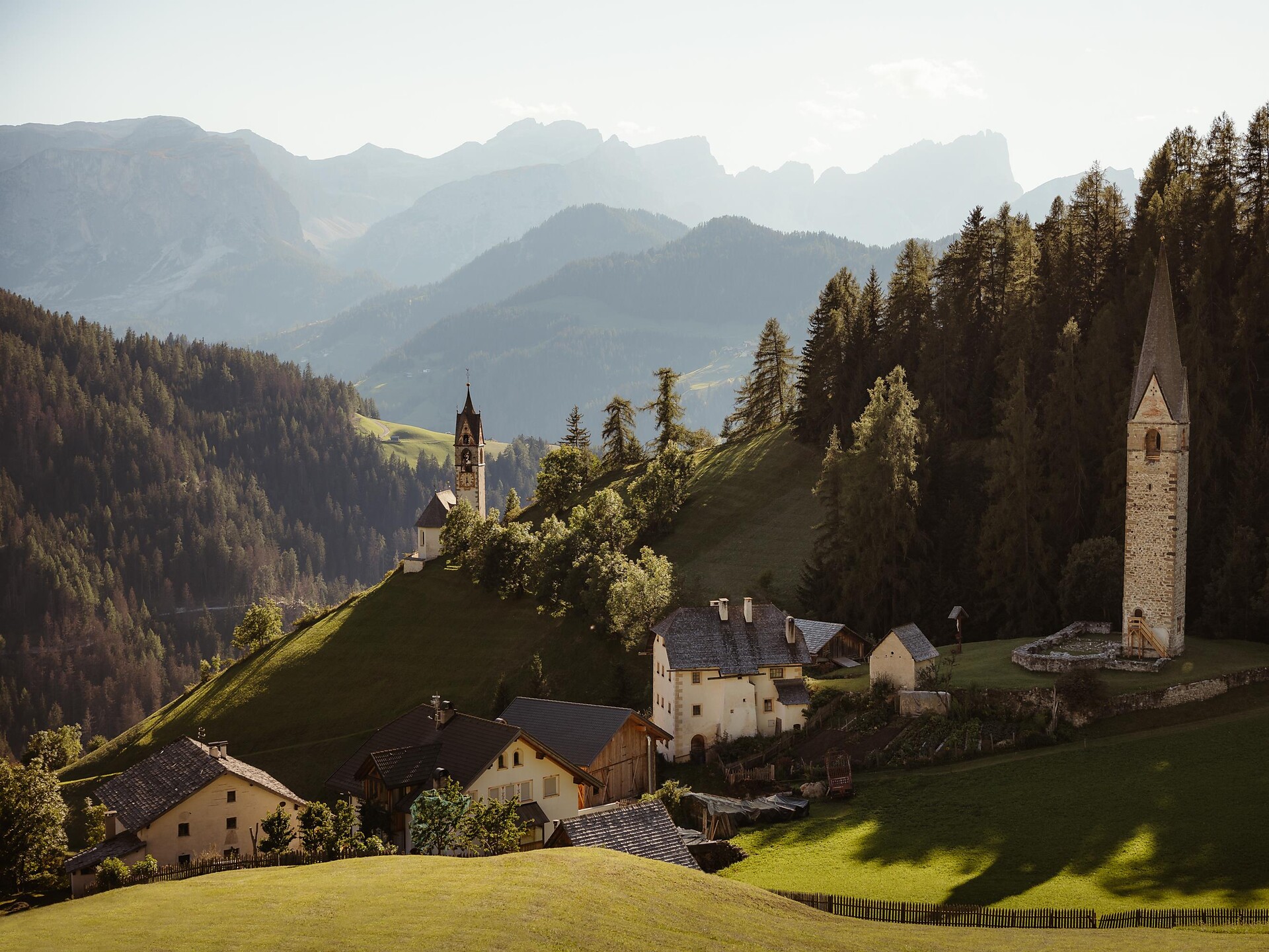 Giro dei masi a La Val - Regione dolomitica Alta Badia - #1 - suedtirol.info