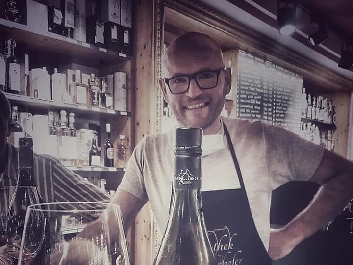 Weinverkostung in der Vinothek Mairhofer - Meran und Umgebung - #2 - suedtirol.info