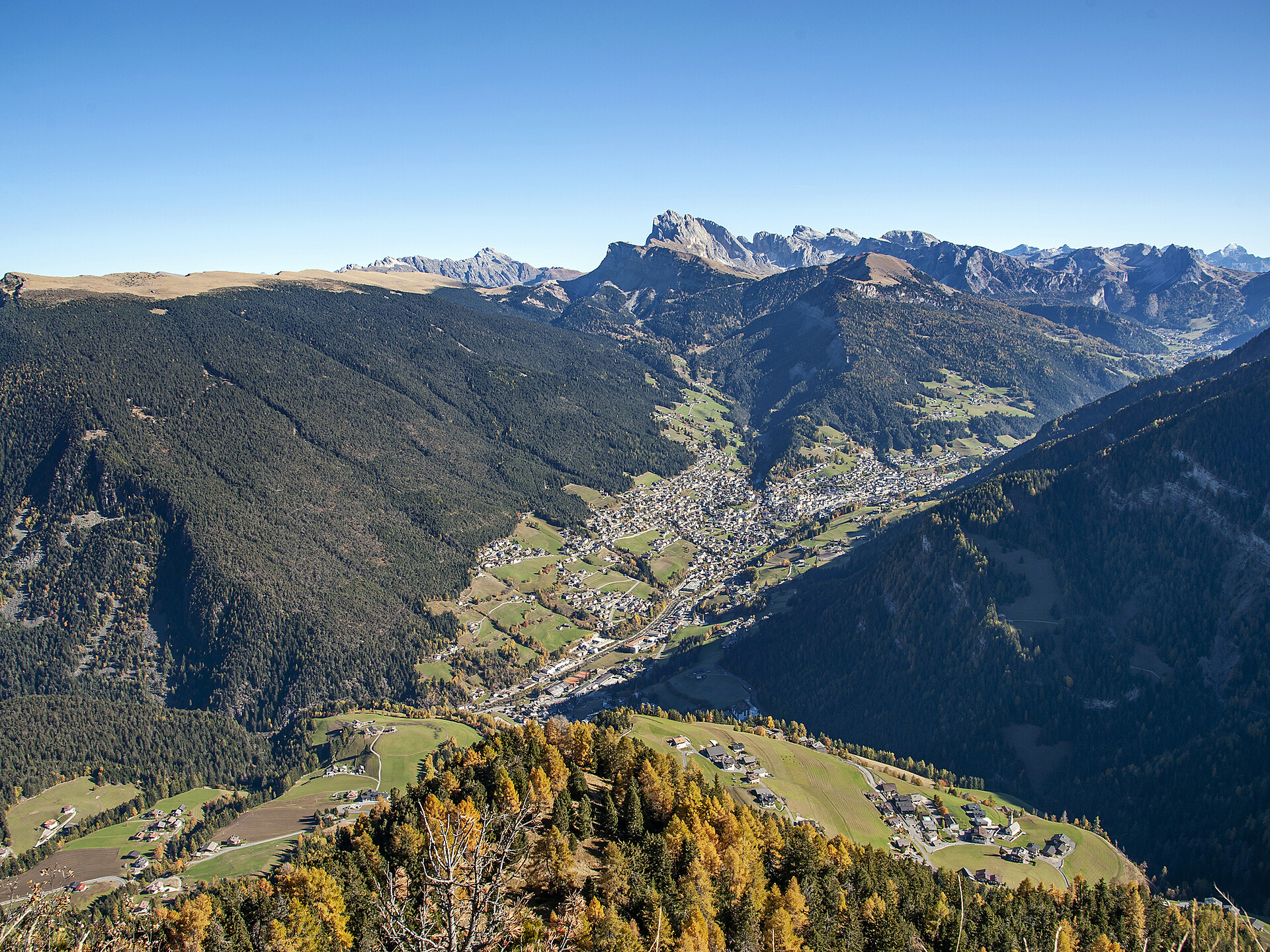 Wanderung zur Puflatschalm mit der Alpinschule Catores St.Ulrich 1 suedtirol.info