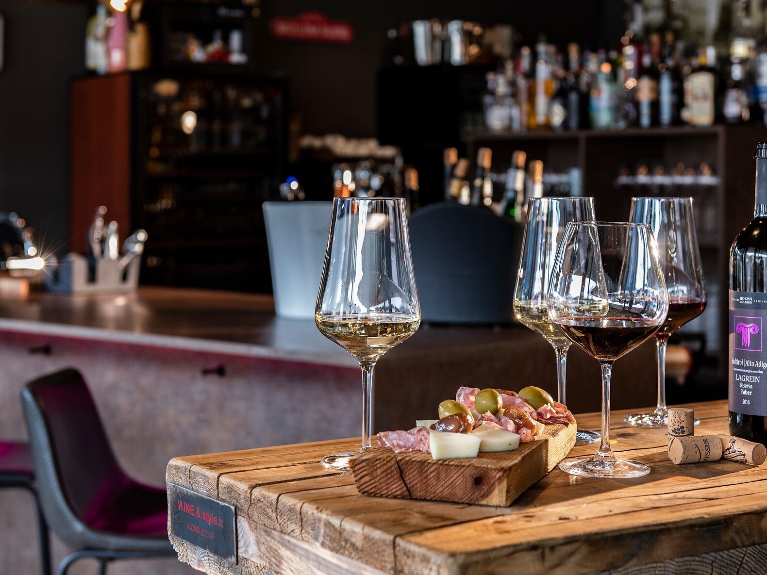 Wine tasting at Weinmesser's wine shop - Meran/Merano and environs - #2 - suedtirol.info