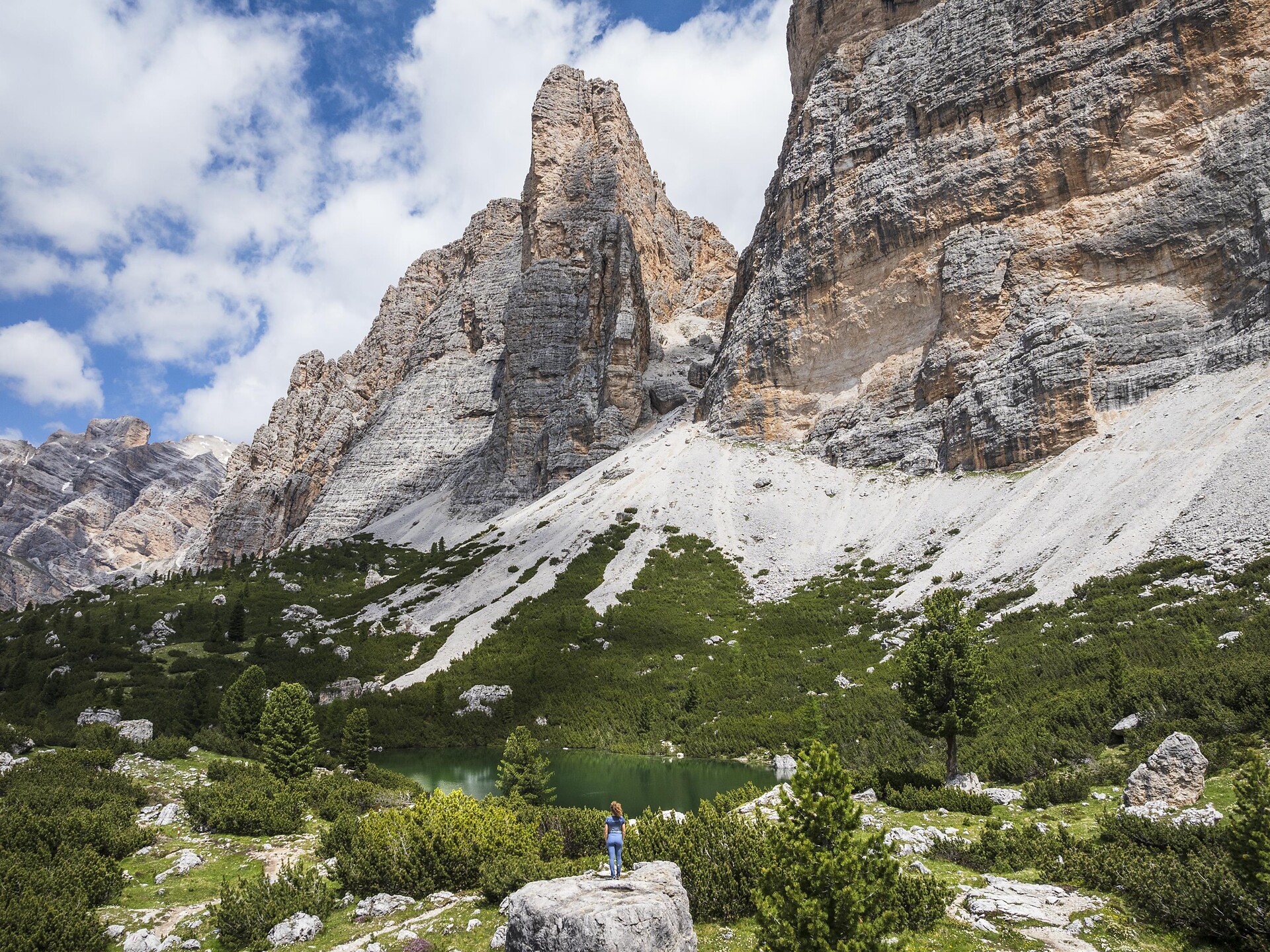 Hike in the Fanes-Senes-Braies Nature Park from Lagazuoi to Fanes - Dolomites Region Alta Badia - #1 - suedtirol.info