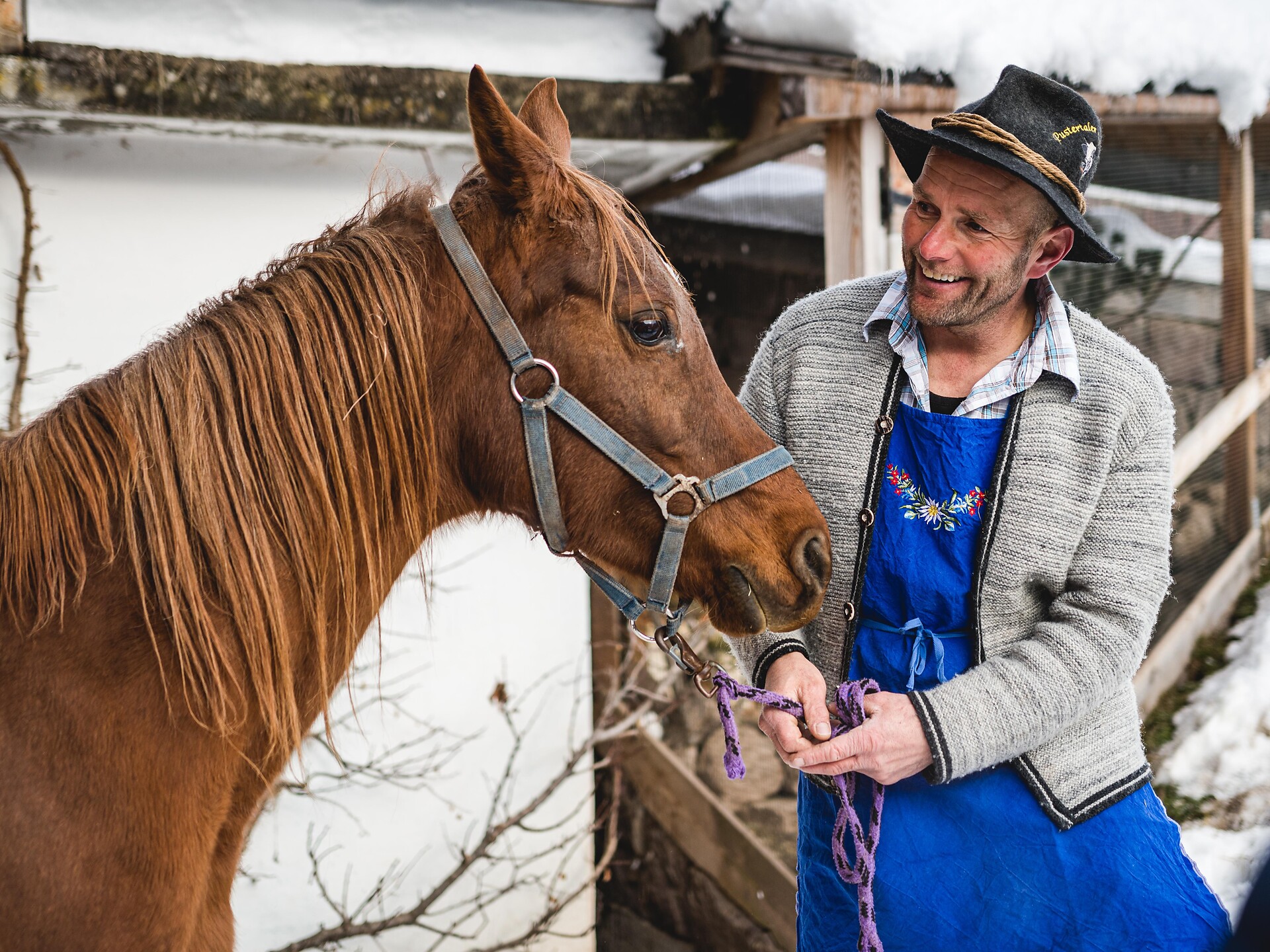 Escursione invernale con visita ad un maso di montagna - Regione dolomitica Val Gardena - #3 - suedtirol.info