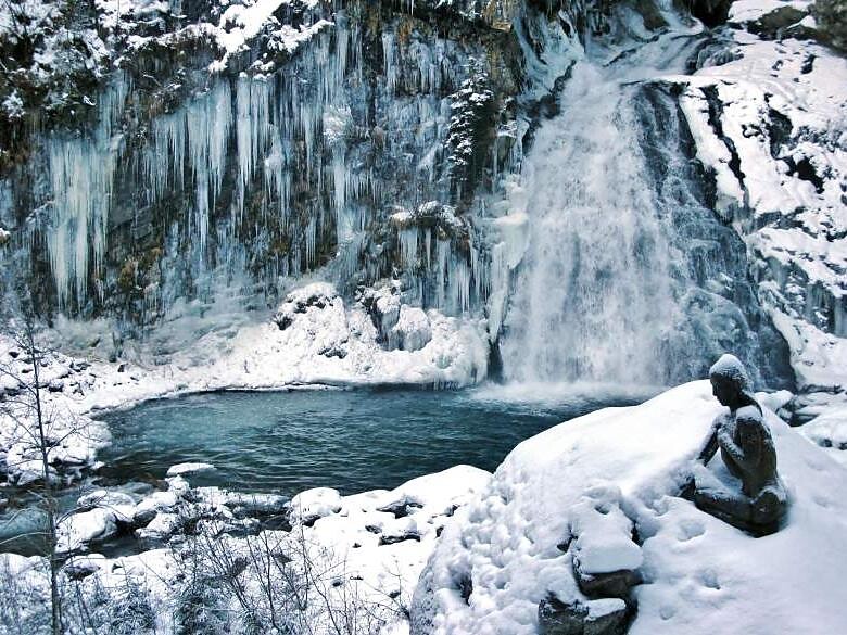 Christmas magic at the Reinbach waterfall - Ahrntal/Valle Aurina - #2 - suedtirol.info