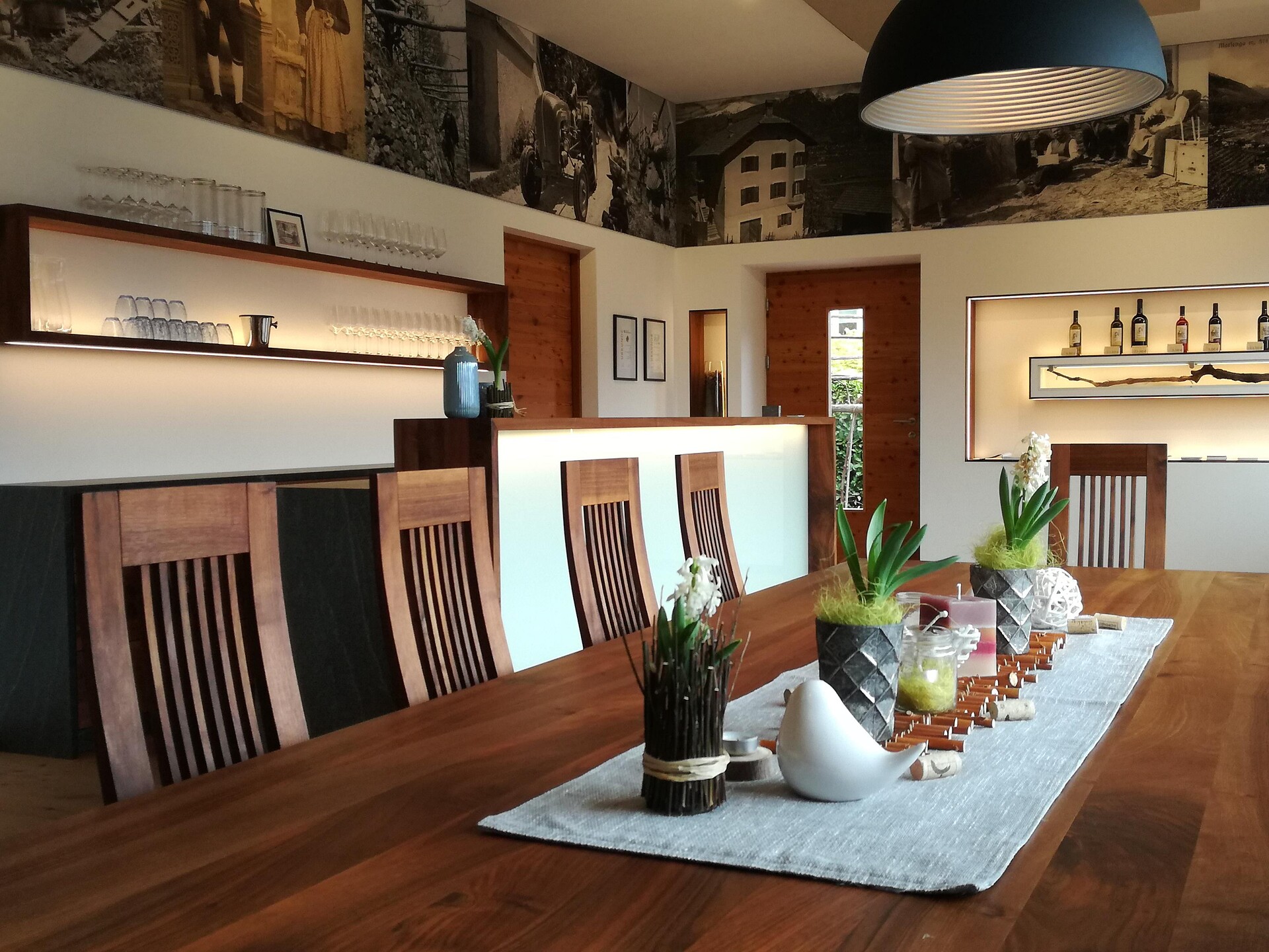 Weinkellerführung im Bio-Weingut Gruberhof Marling 1 suedtirol.info