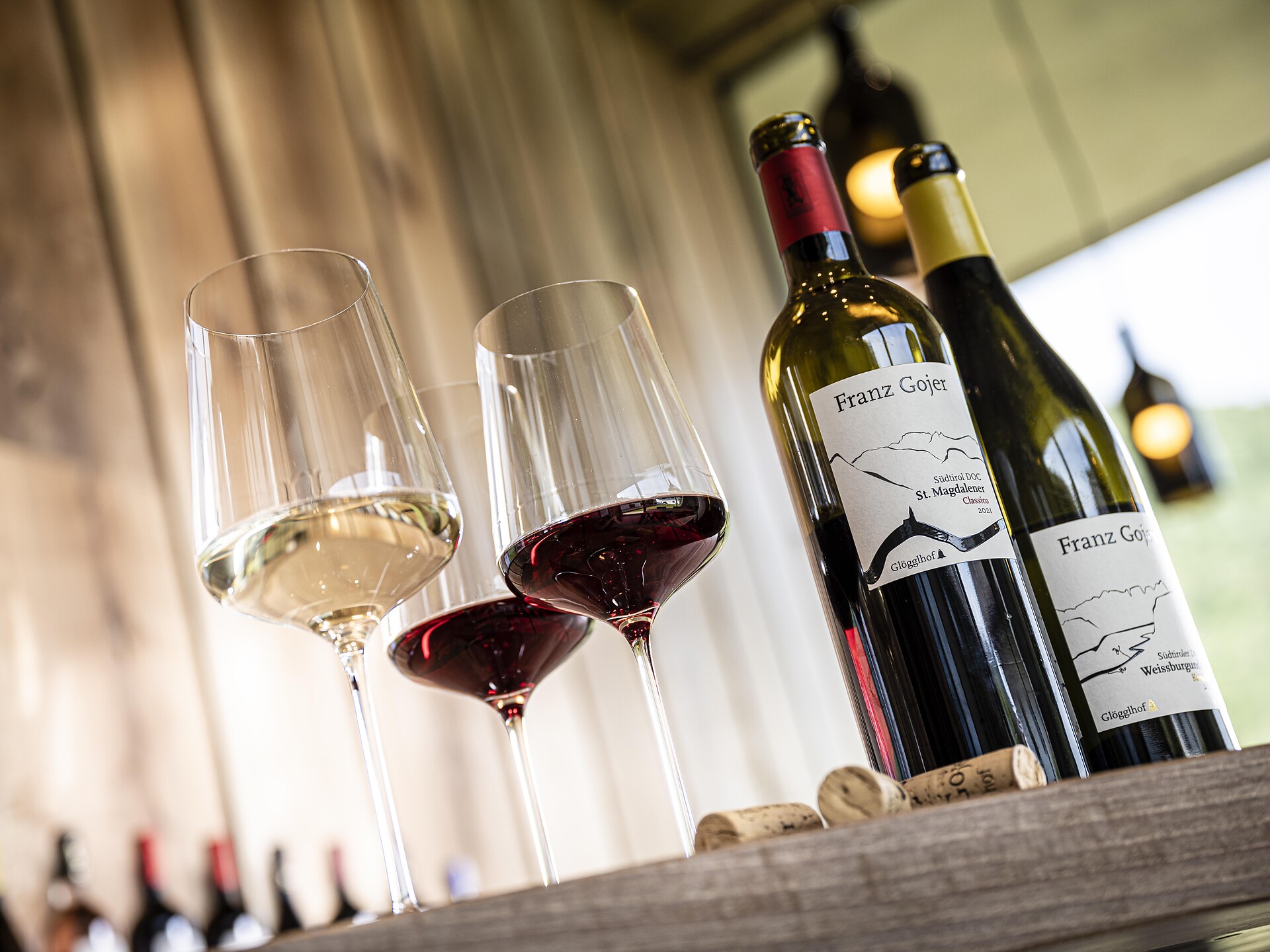 Weinverkostung im Weingut Franz Gojer Karneid 1 suedtirol.info