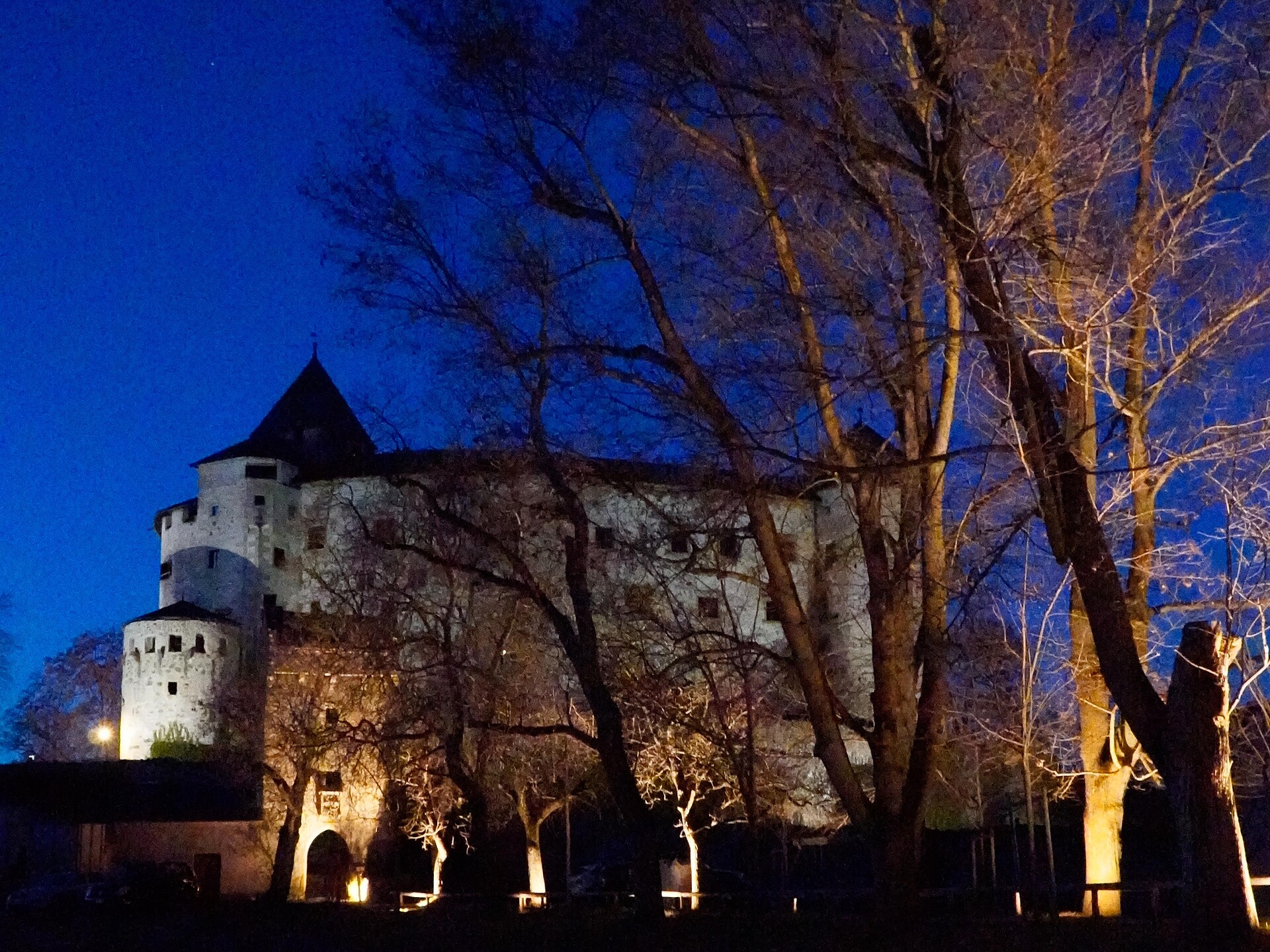 Guided tours at Prösels Castle dedicated to the taste, history and culture - Dolomites Region Seiser Alm - #1 - suedtirol.info