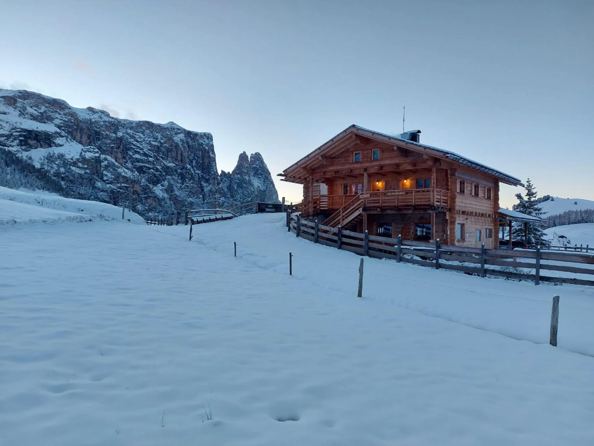 Winter adventure - good morning Seiser Alm Kastelruth/Castelrotto 1 suedtirol.info