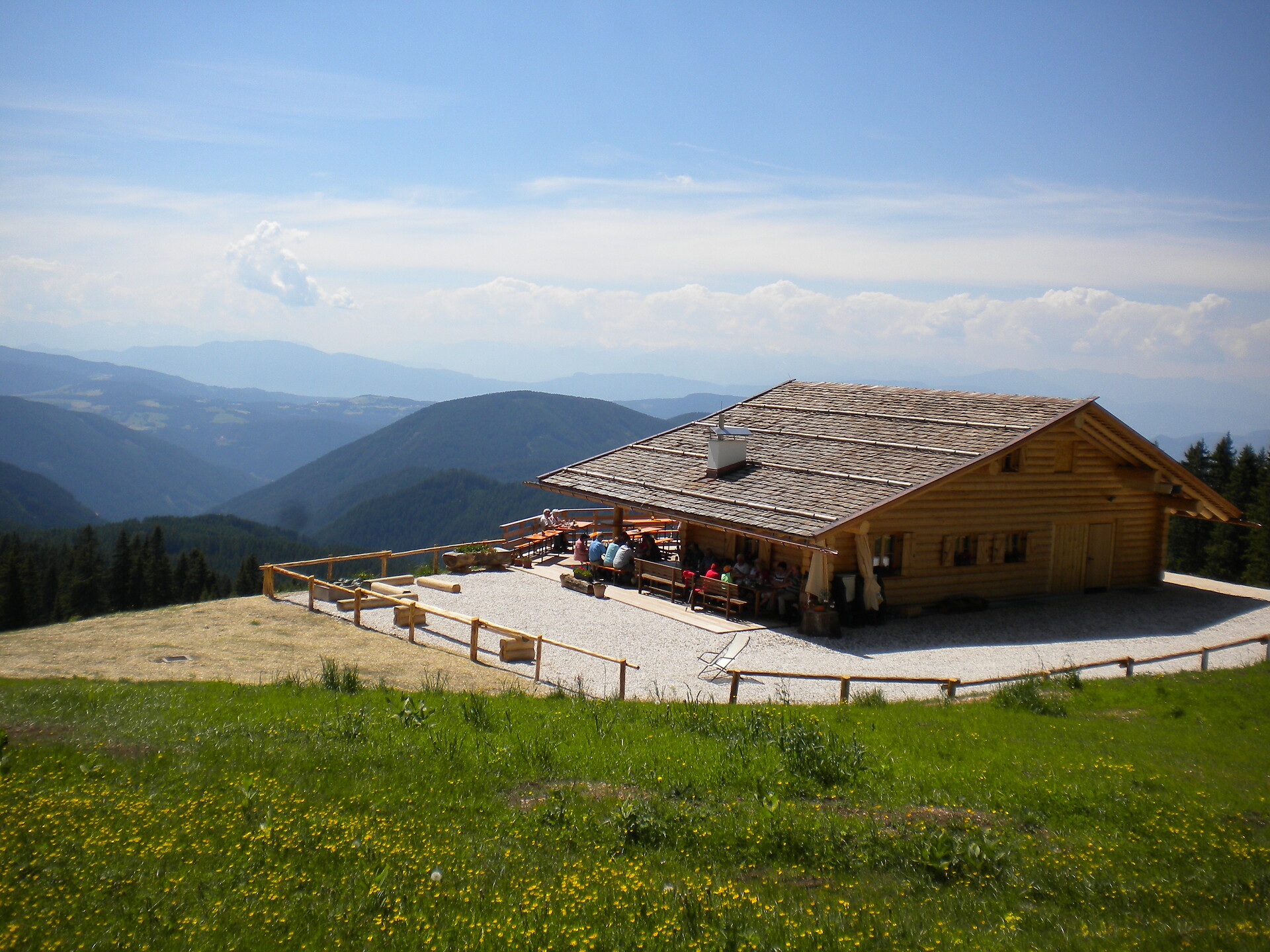 Wanderung über die Almhütte Messnerjoch zur Haniger Schwaige - Dolomitenregion Eggental - #2 - suedtirol.info