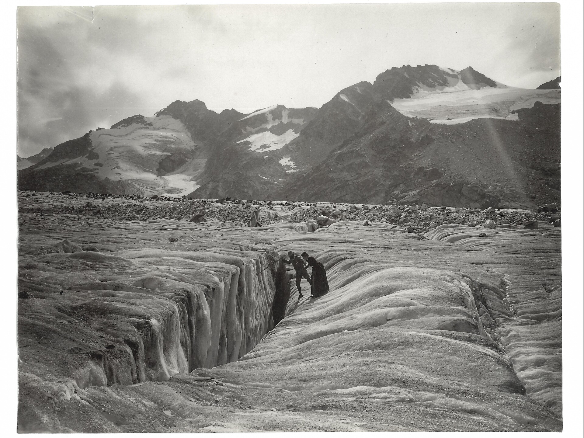 Temporary exhibition: Pioneering women in mountain photography Bruneck/Brunico 1 suedtirol.info