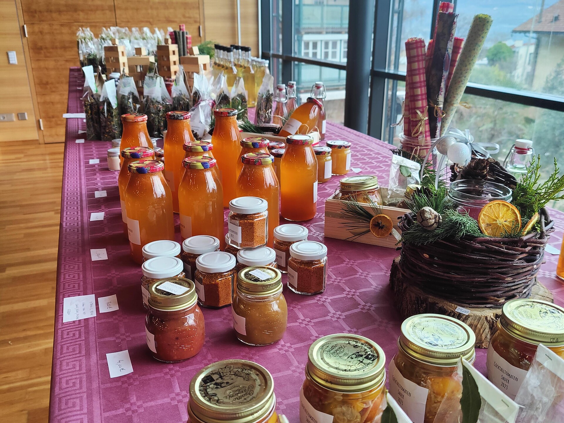 Mercatino di Natale delle contadine - Strada del Vino - #2 - suedtirol.info