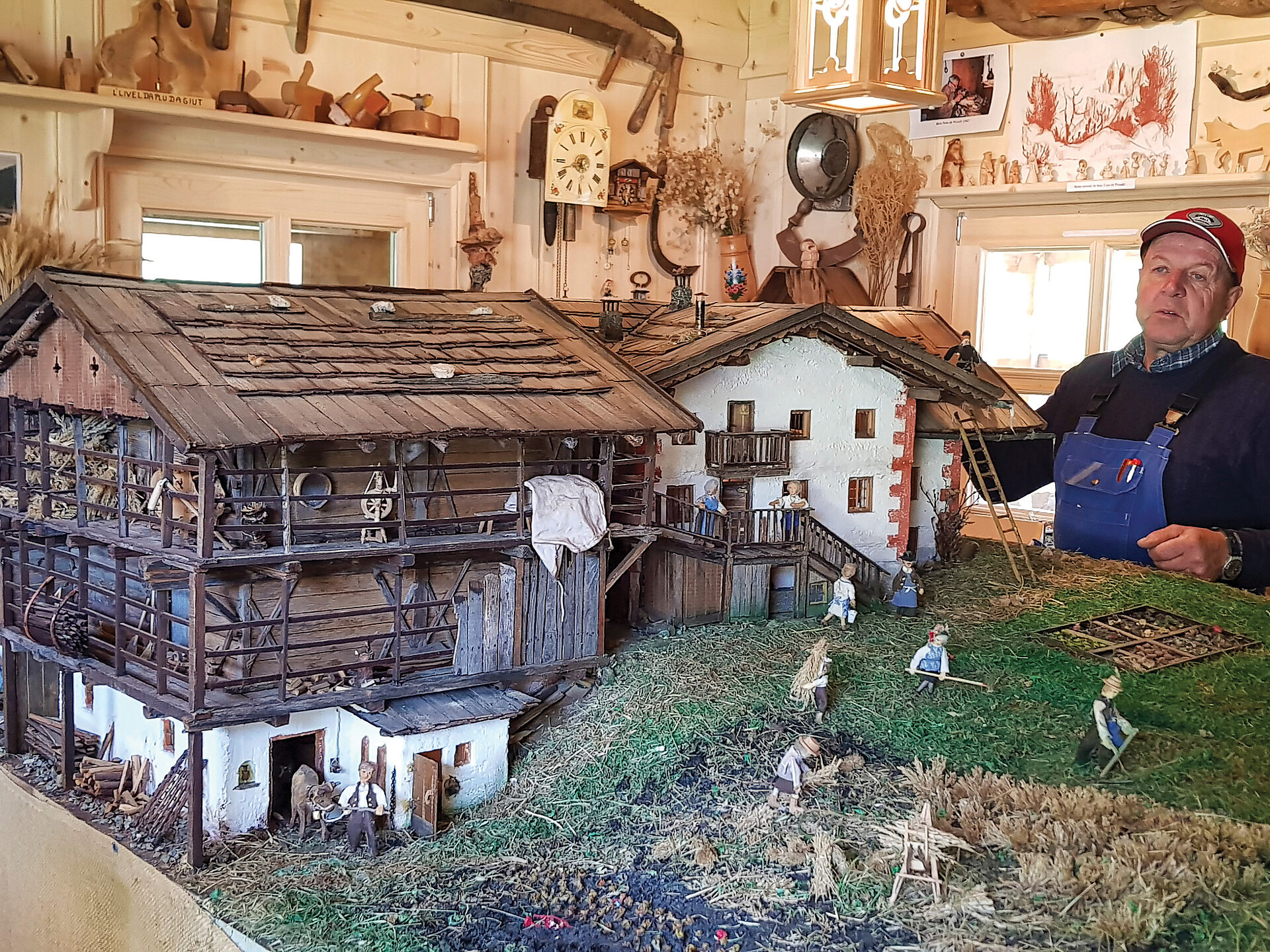 Winterspaziergang mit Besichtigung der Miniaturwelt - Dolomitenregion Gröden - #2 - suedtirol.info