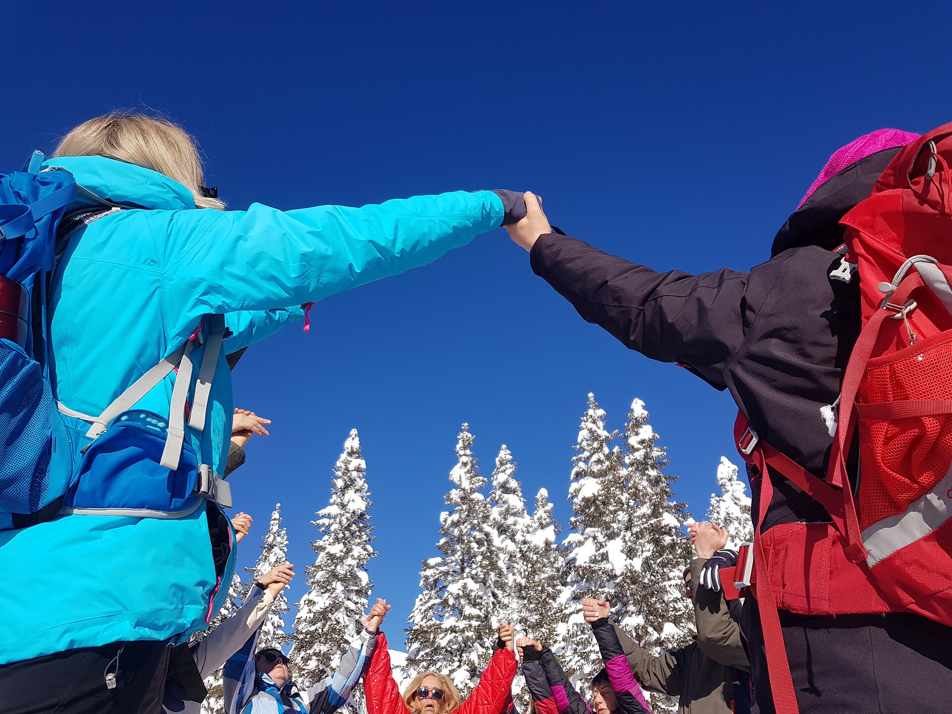 Yoga Walking on the snow with Arianna Paccagnella - Dolomites Region Seiser Alm - #3 - suedtirol.info