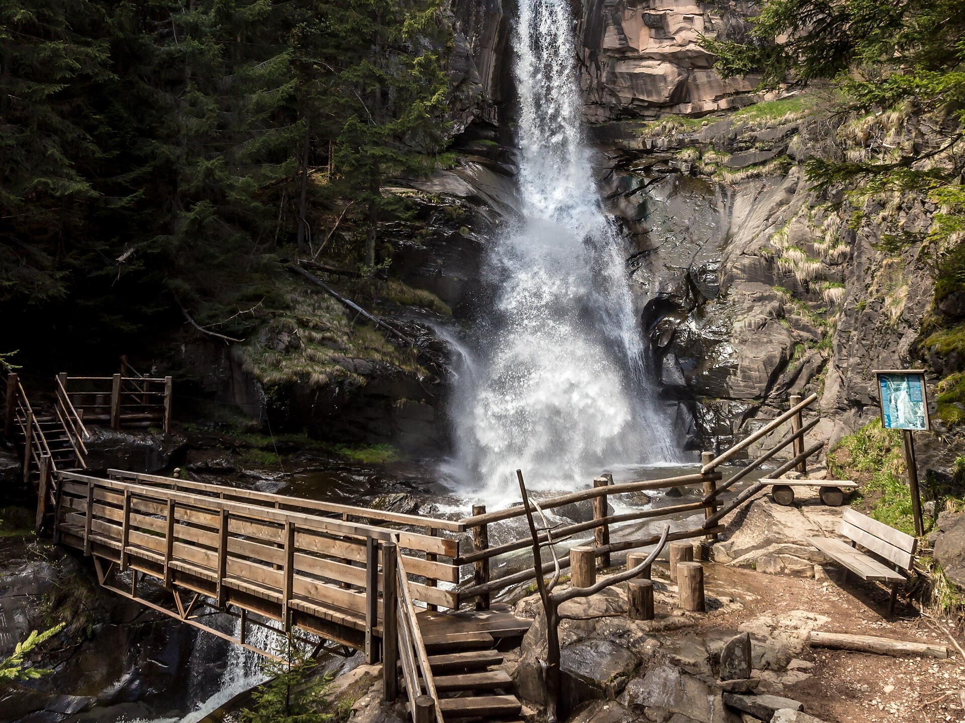 Tra altezza e acqua: Le cascate di Barbiano e Bagni Tre Chiese -  - #1 - suedtirol.info