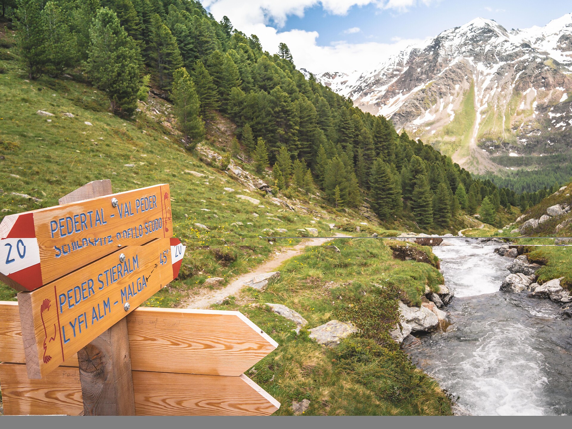 Sentiero delle Malghe Martello Martello 2 suedtirol.info