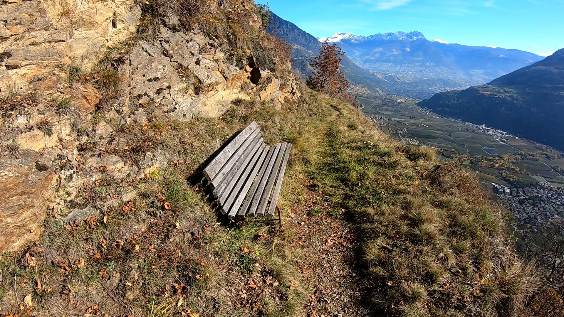On the Merano High Mountain Trail to the historic historic mountain farms of the Partschins Sonnenberg Partschins/Parcines 11 suedtirol.info