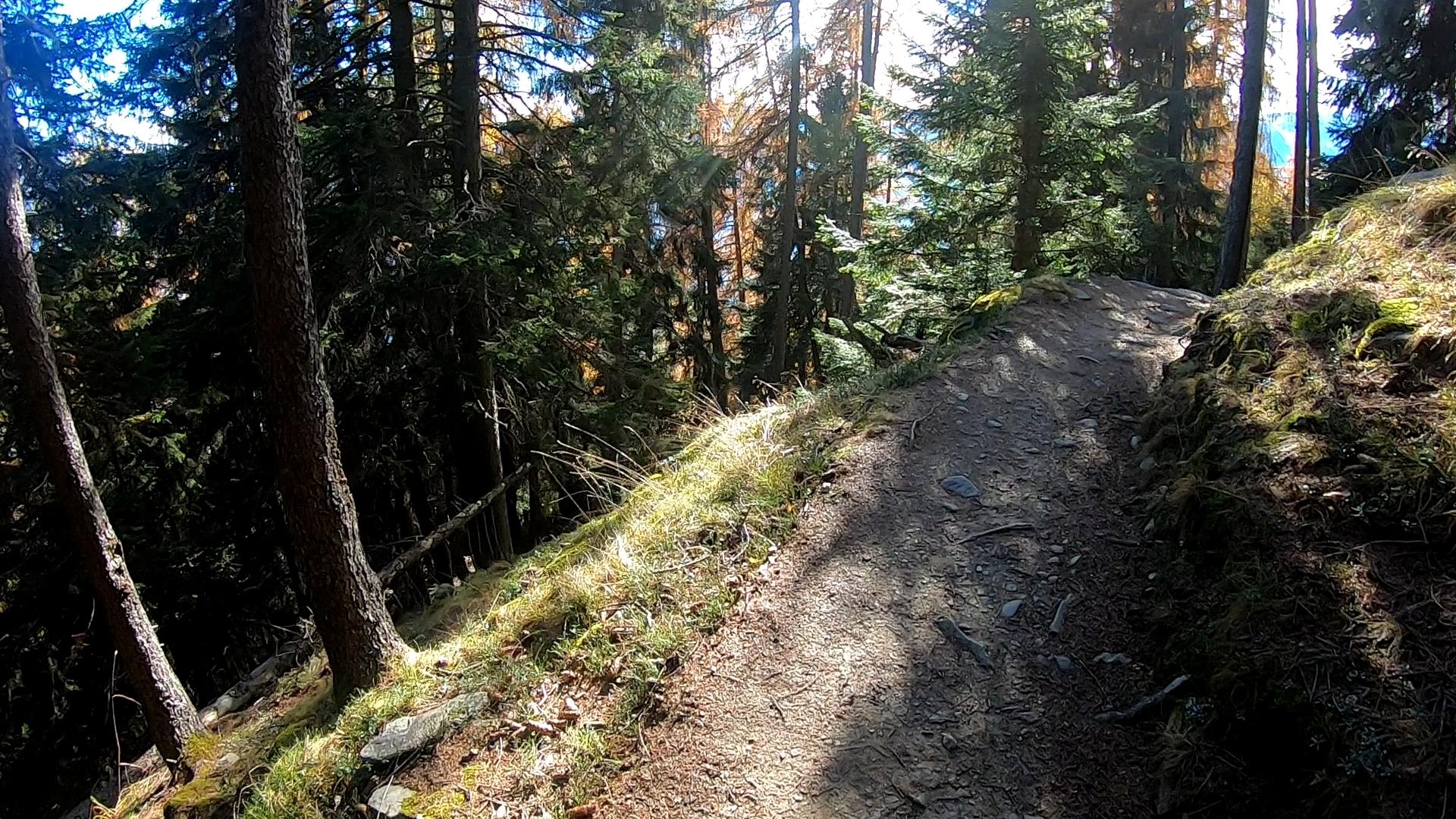 On the Merano High Mountain Trail to the historic historic mountain farms of the Partschins Sonnenberg Partschins/Parcines 13 suedtirol.info