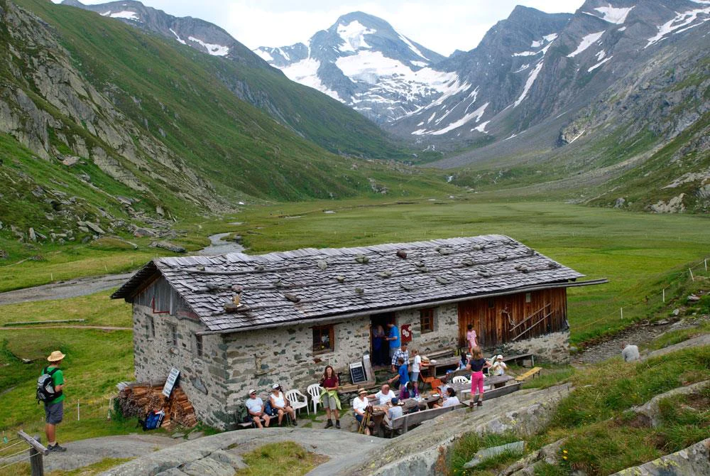 Sul sentiero dei minatori nella Valle Rossa Predoi 1 suedtirol.info